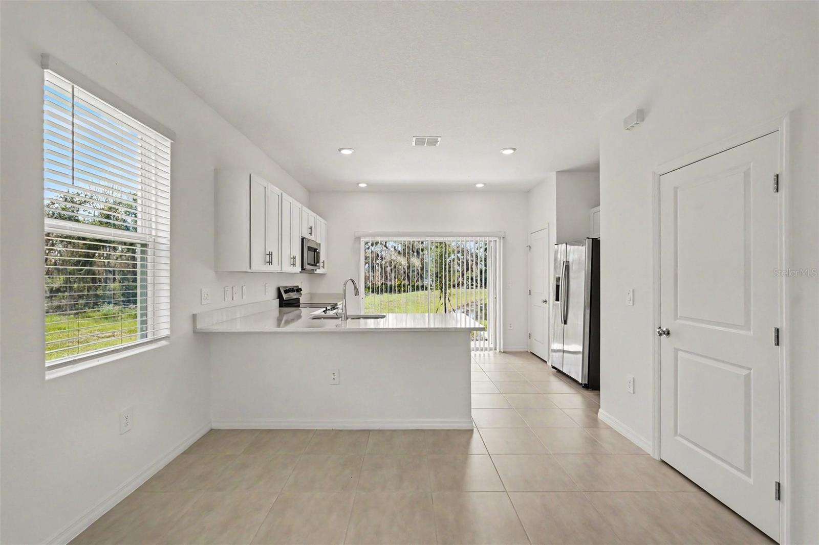 THE TOWNS AT FIRETHORN - Residential Lease