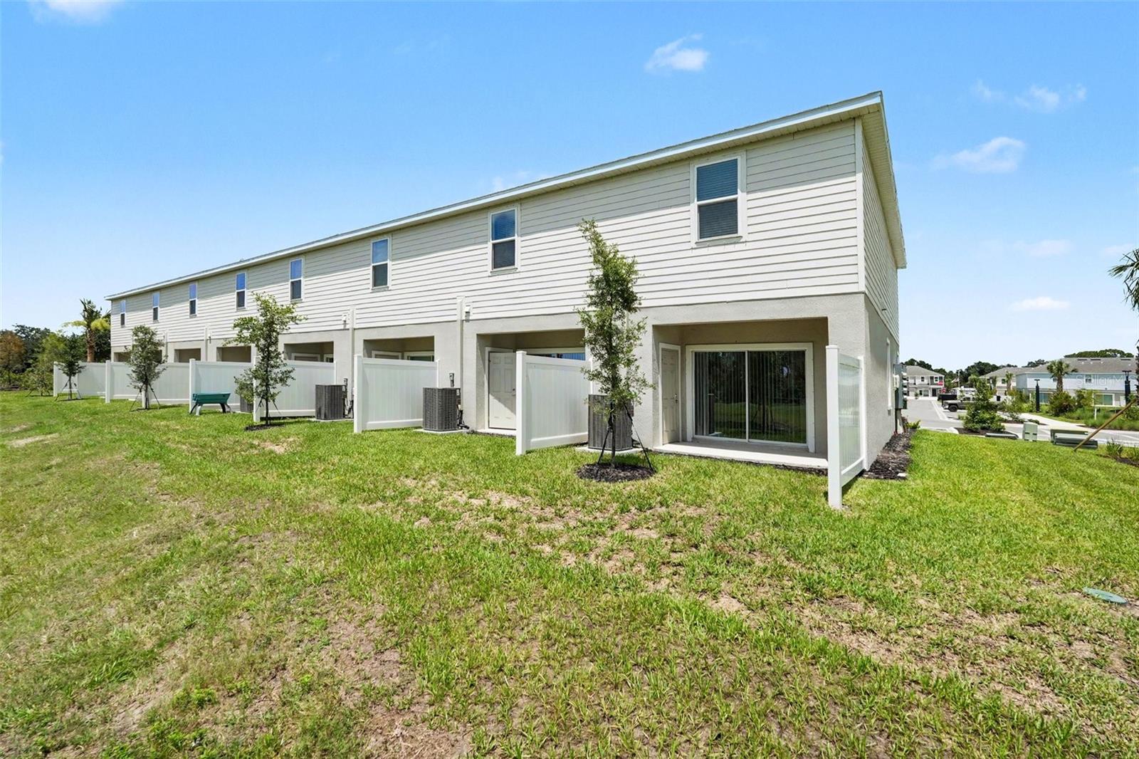 THE TOWNS AT FIRETHORN - Residential Lease