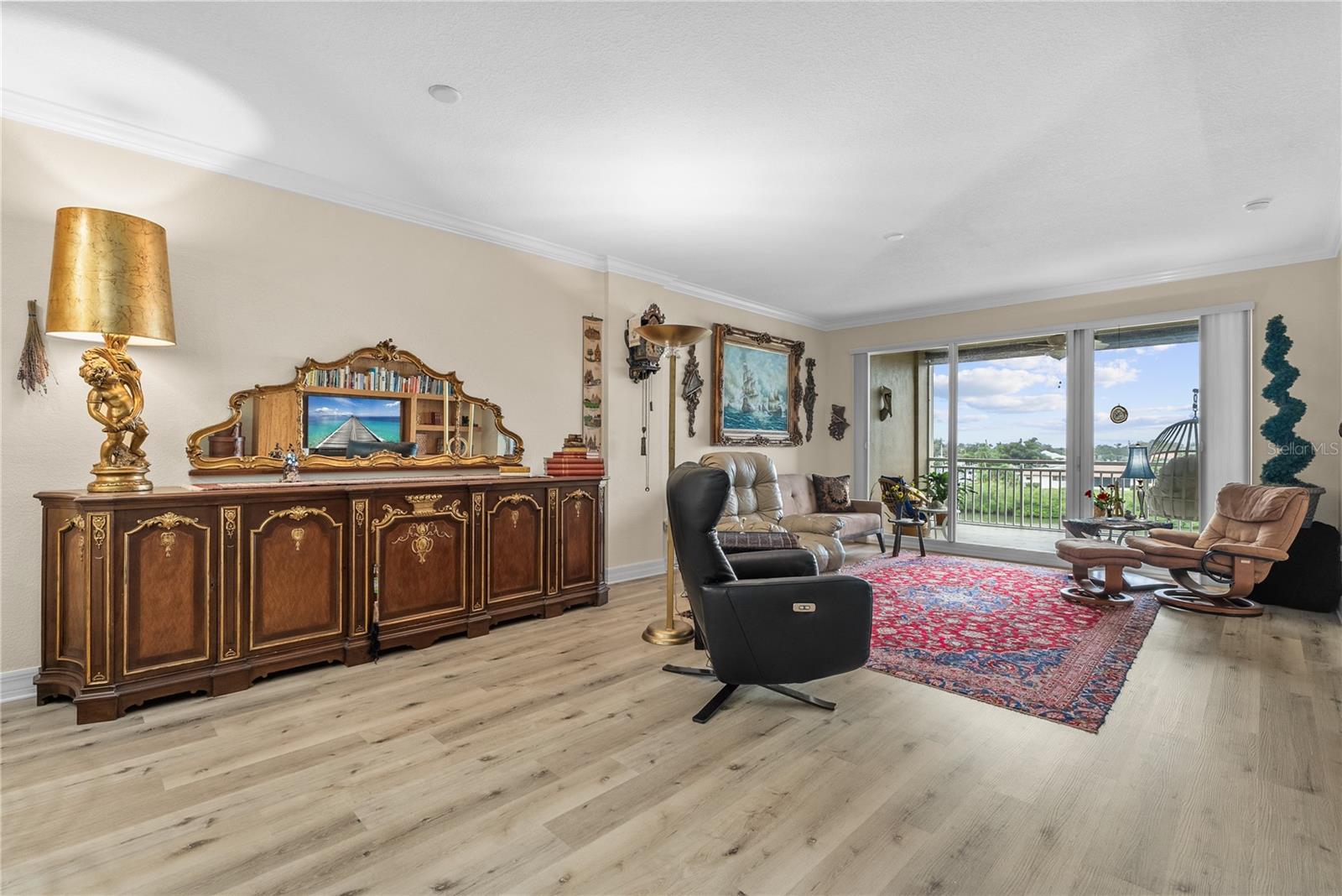 BLACKBURN HARBOR RESIDENCES - Residential
