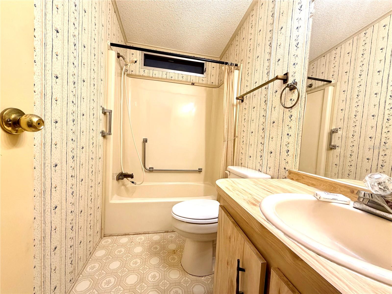 TAVARES FOX RUN MOBILE HOME - Residential