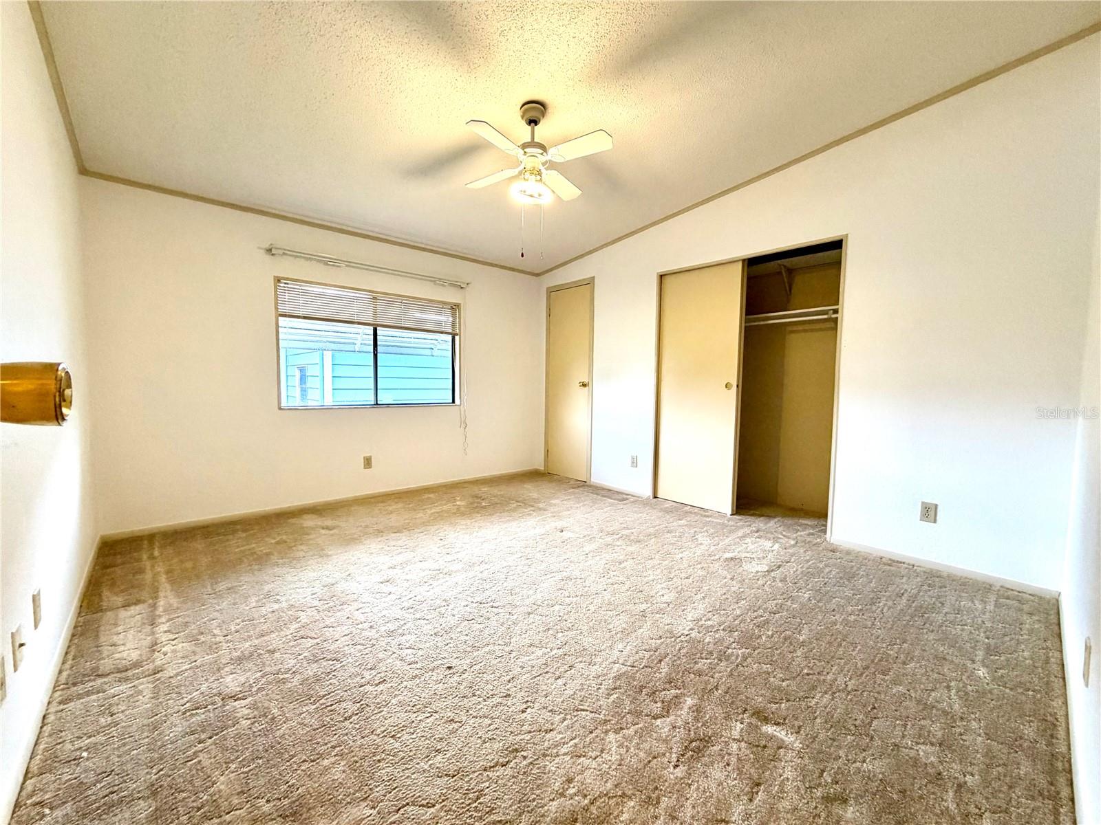 TAVARES FOX RUN MOBILE HOME - Residential