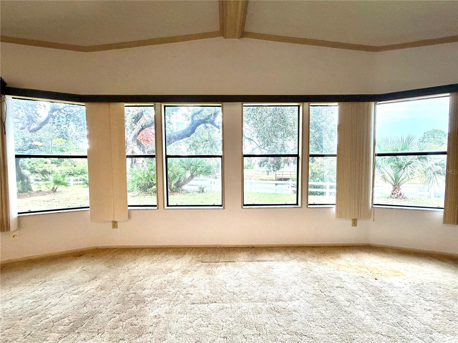 TAVARES FOX RUN MOBILE HOME - Residential