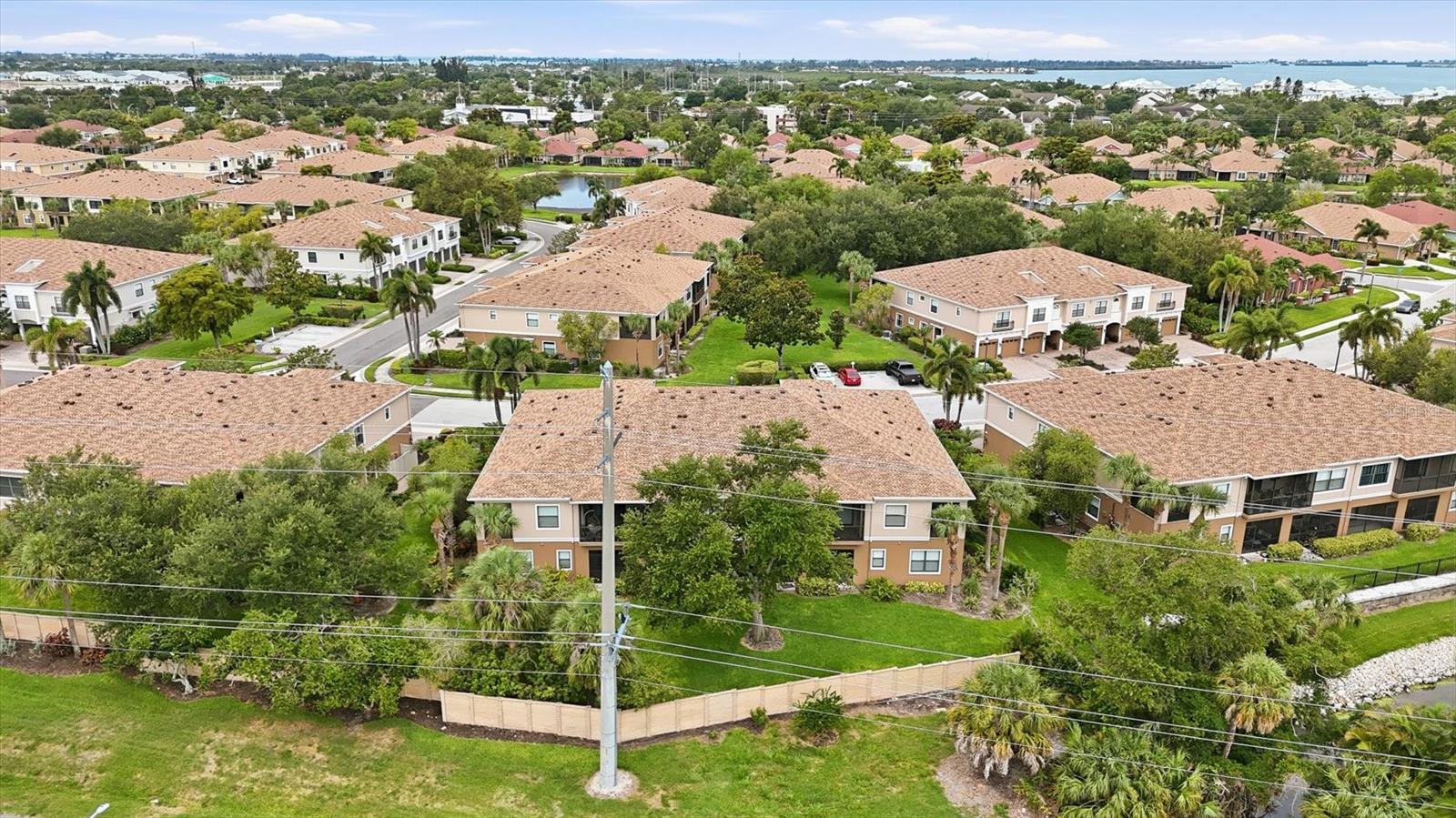 PALMA SOLA TRACE - Residential