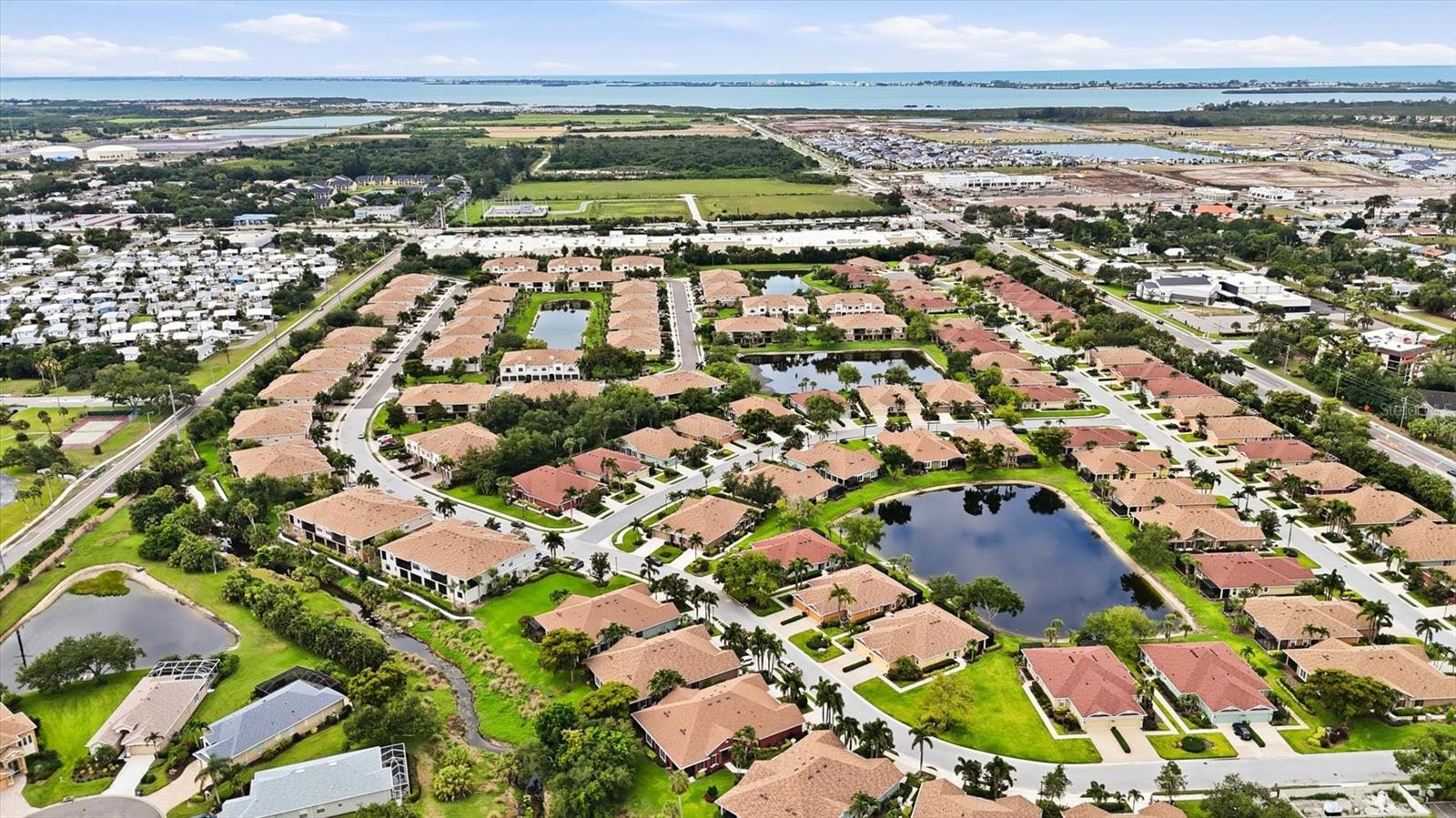 PALMA SOLA TRACE - Residential