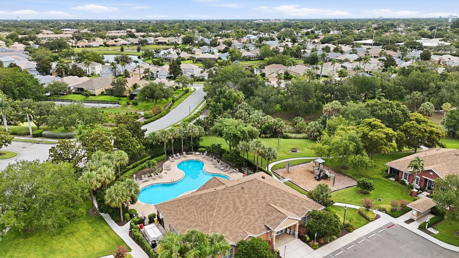 PALMA SOLA TRACE - Residential