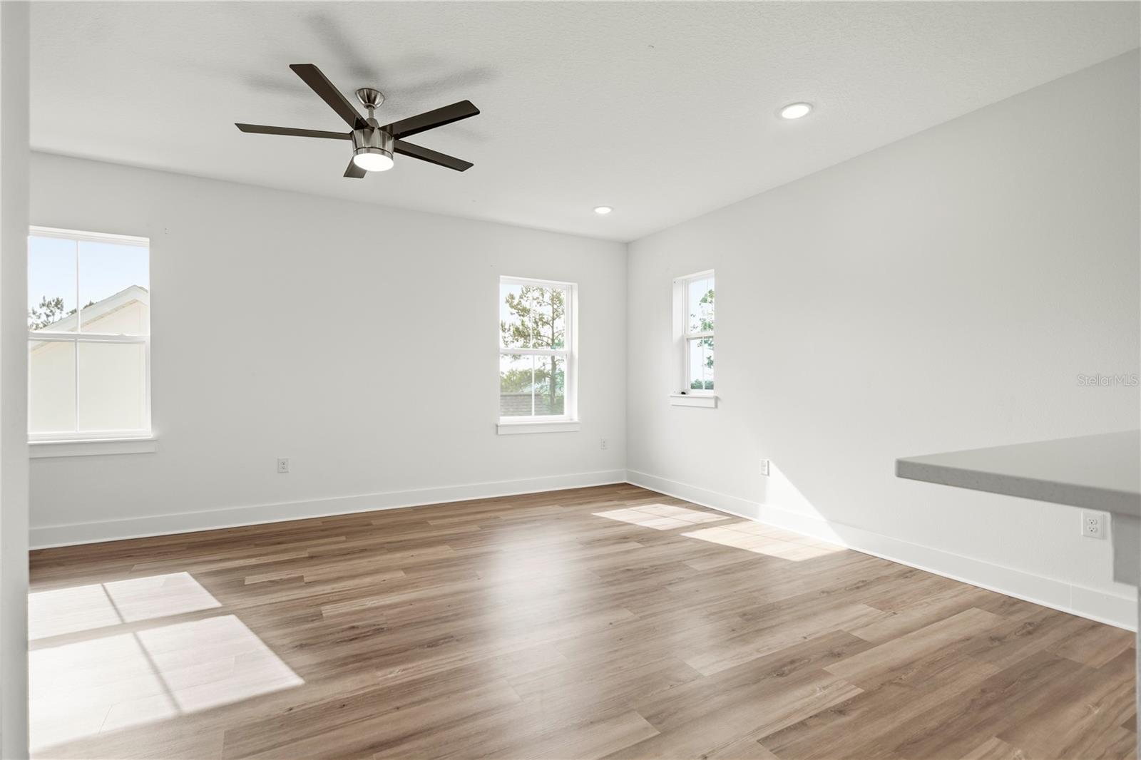 SOUTHERN HILLS PLANTATION PH 3 - Residential Lease