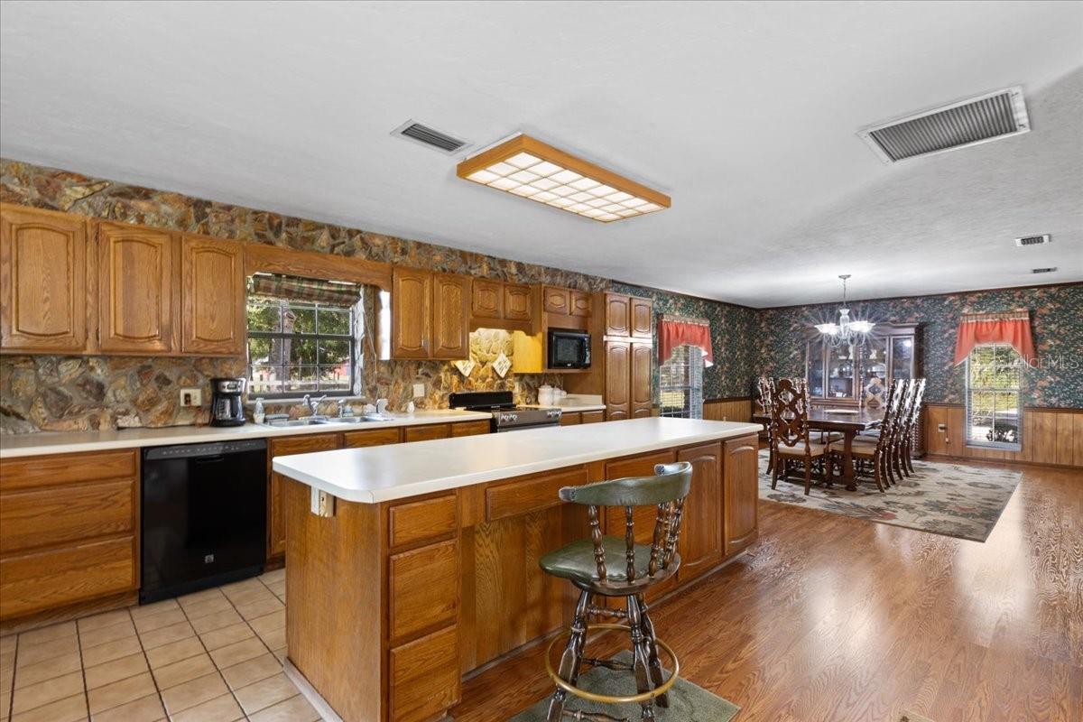 NOT IN A SUBDIVISION - Residential