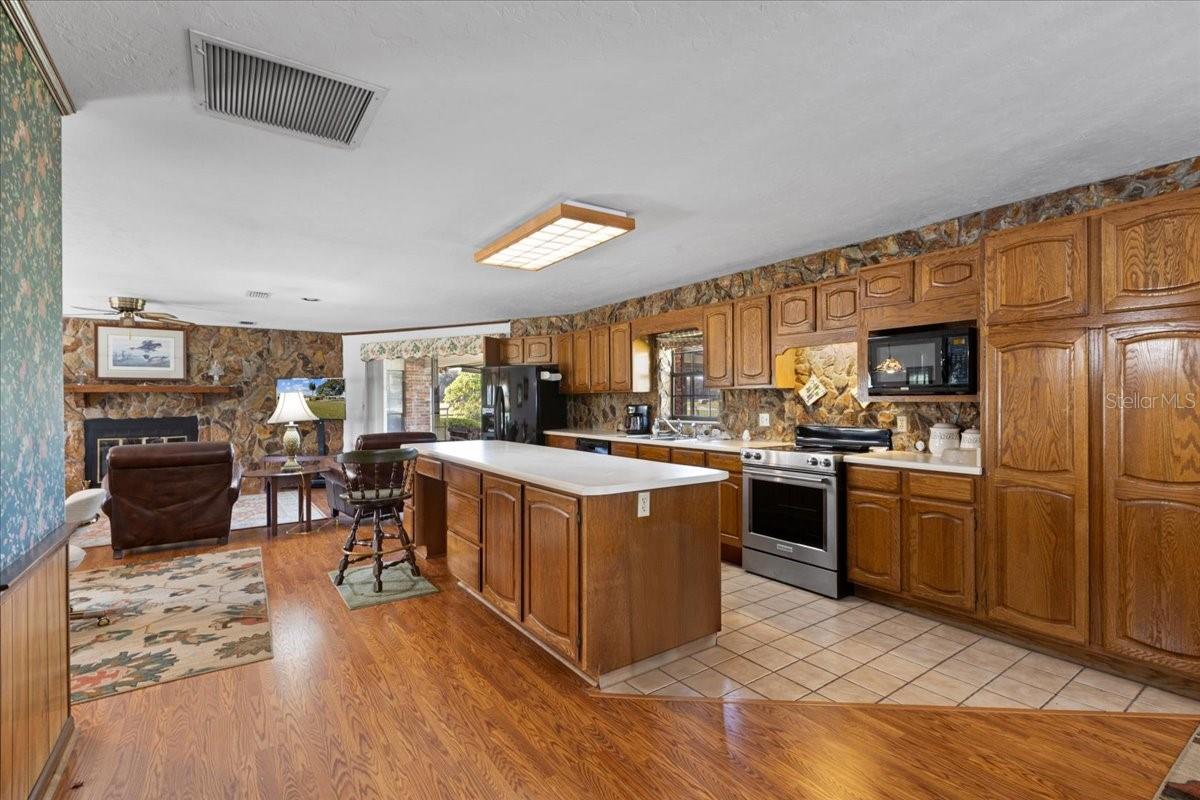 NOT IN A SUBDIVISION - Residential