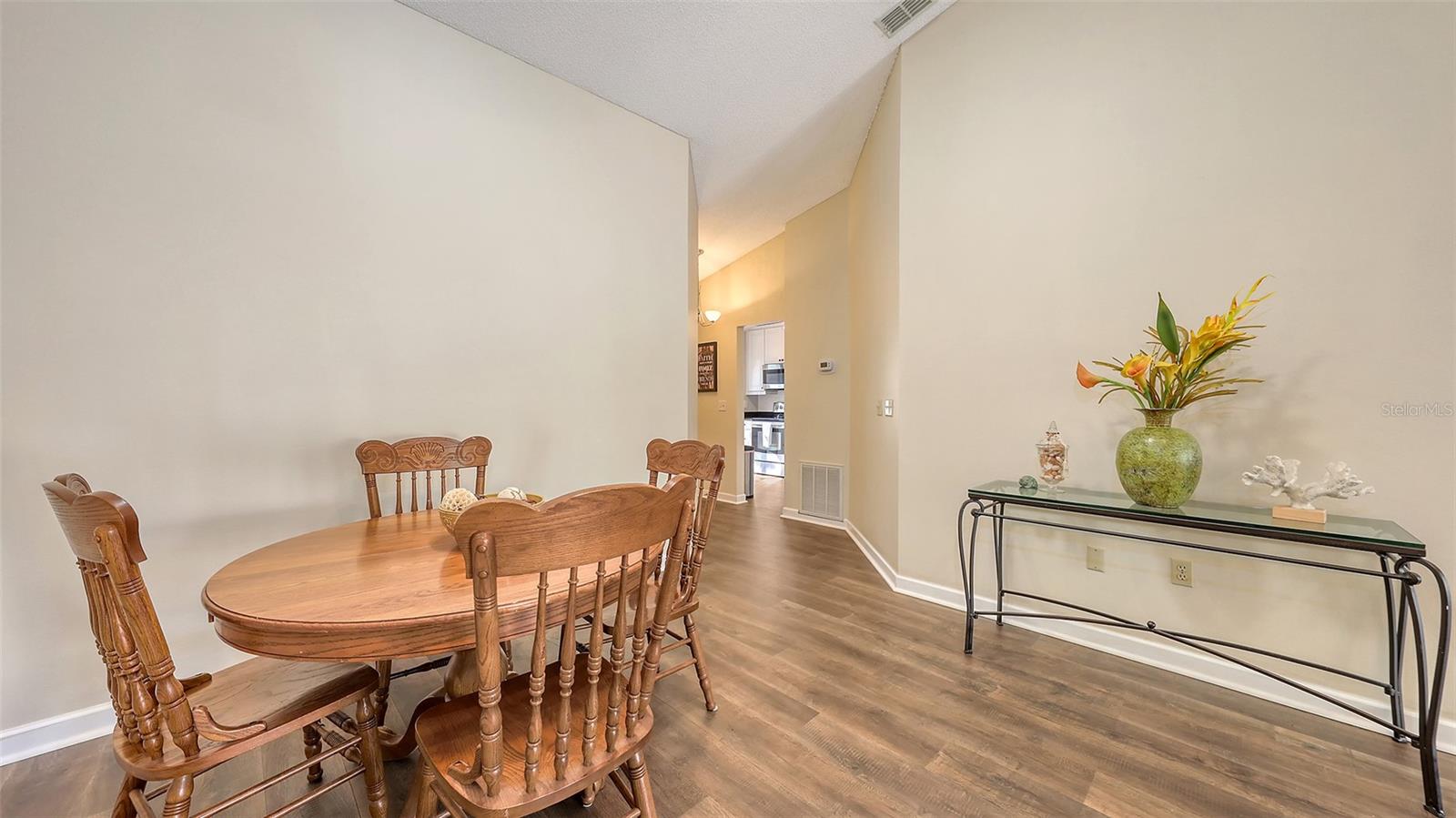 FORTY THREE WEST OAKS - Residential