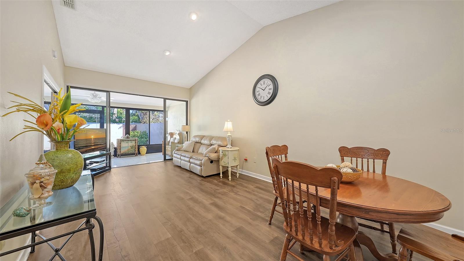 FORTY THREE WEST OAKS - Residential