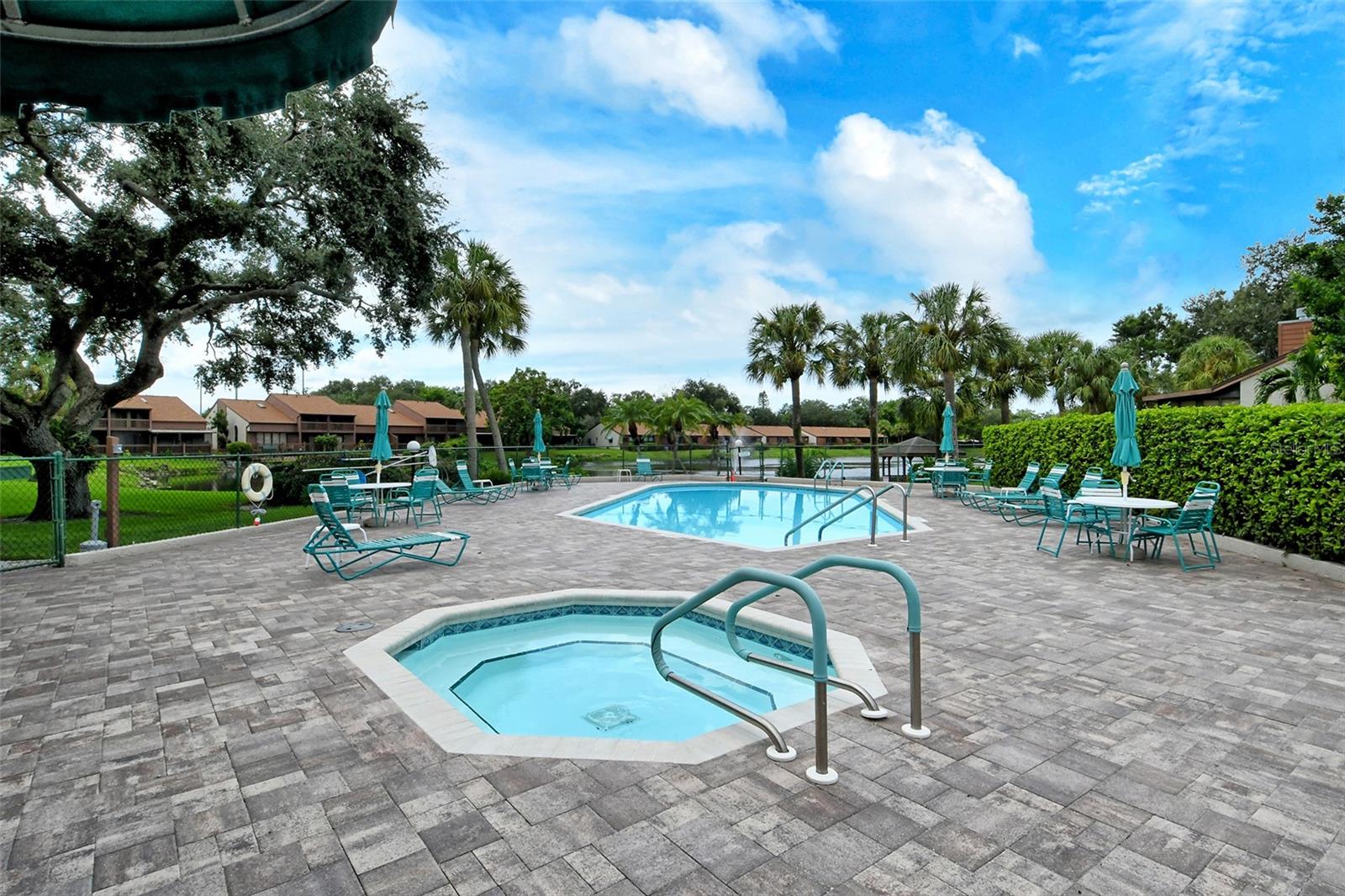 FORTY THREE WEST OAKS - Residential