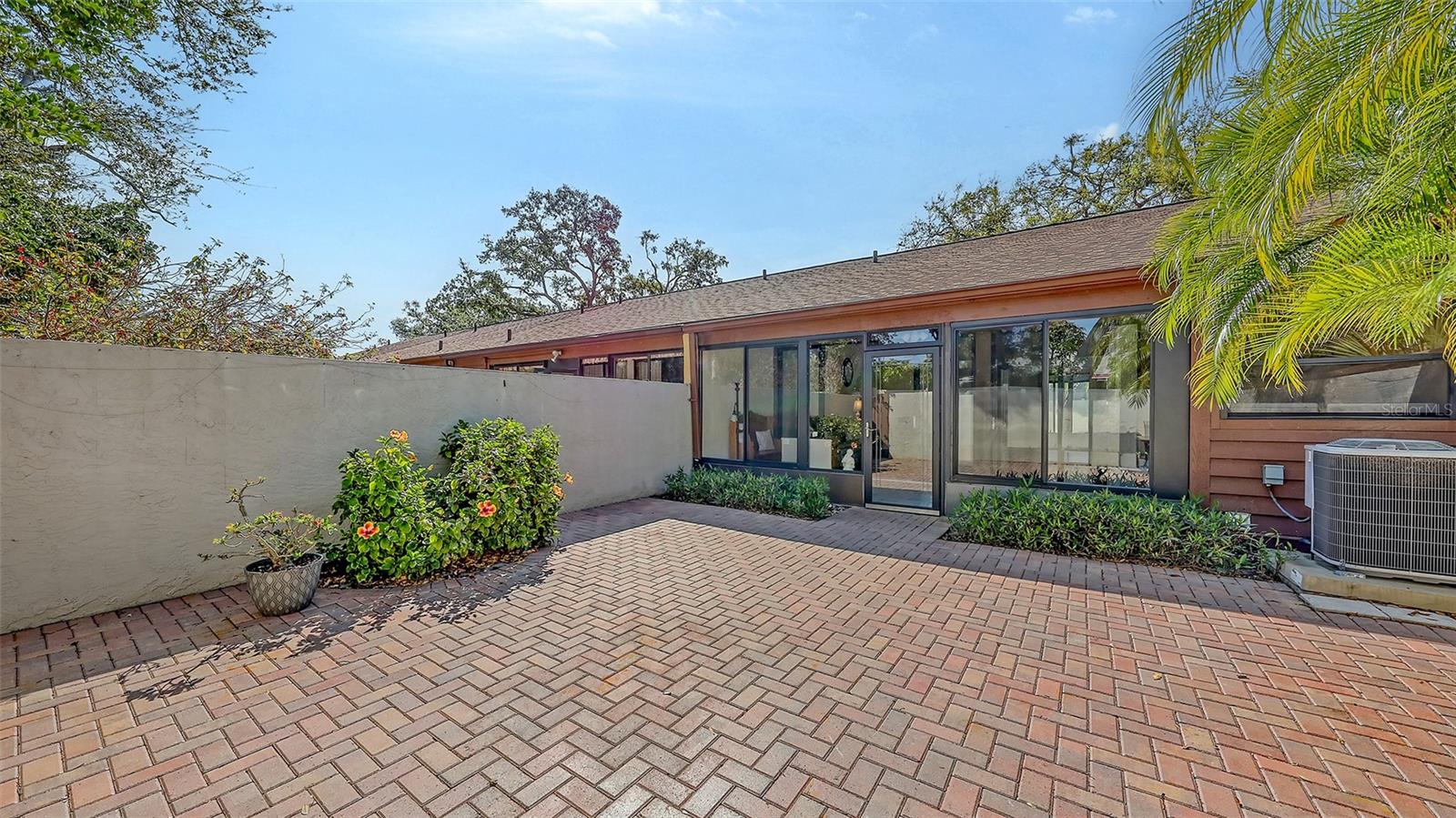 FORTY THREE WEST OAKS - Residential