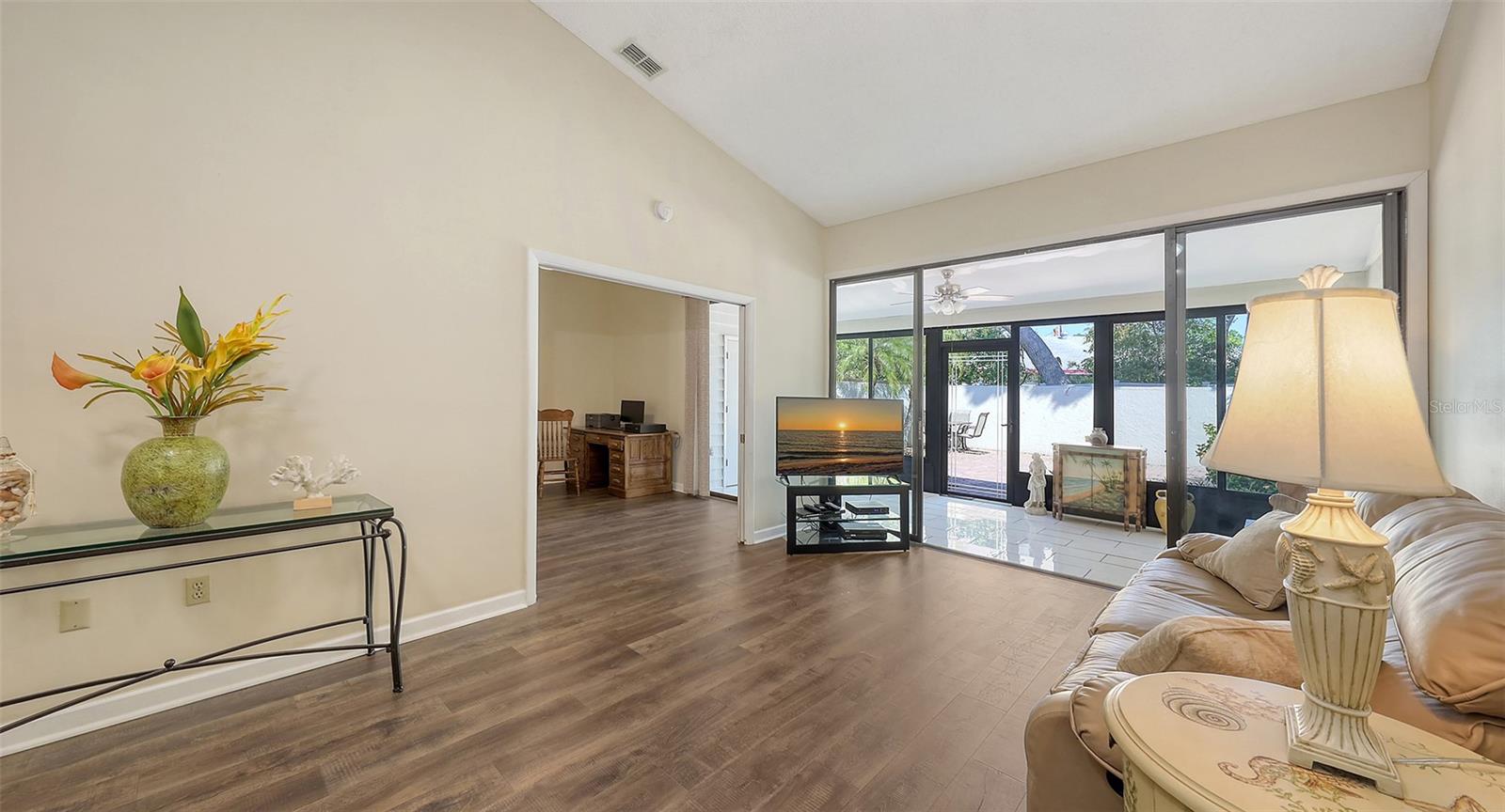 FORTY THREE WEST OAKS - Residential