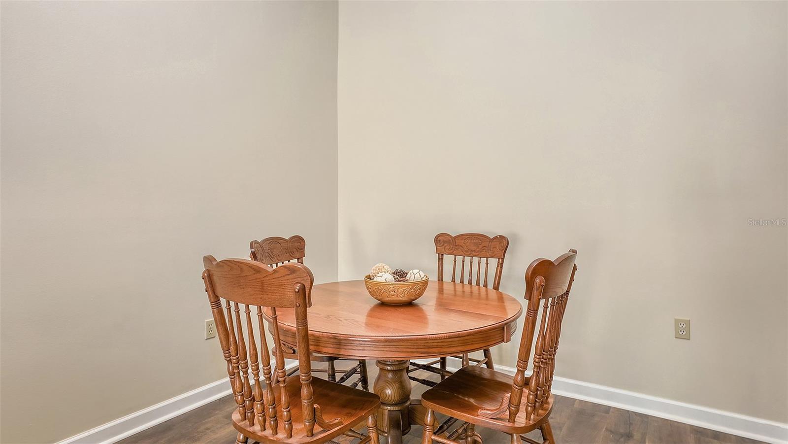 FORTY THREE WEST OAKS - Residential