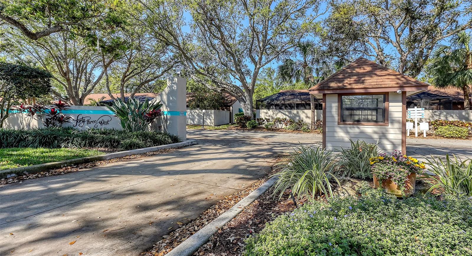 FORTY THREE WEST OAKS - Residential