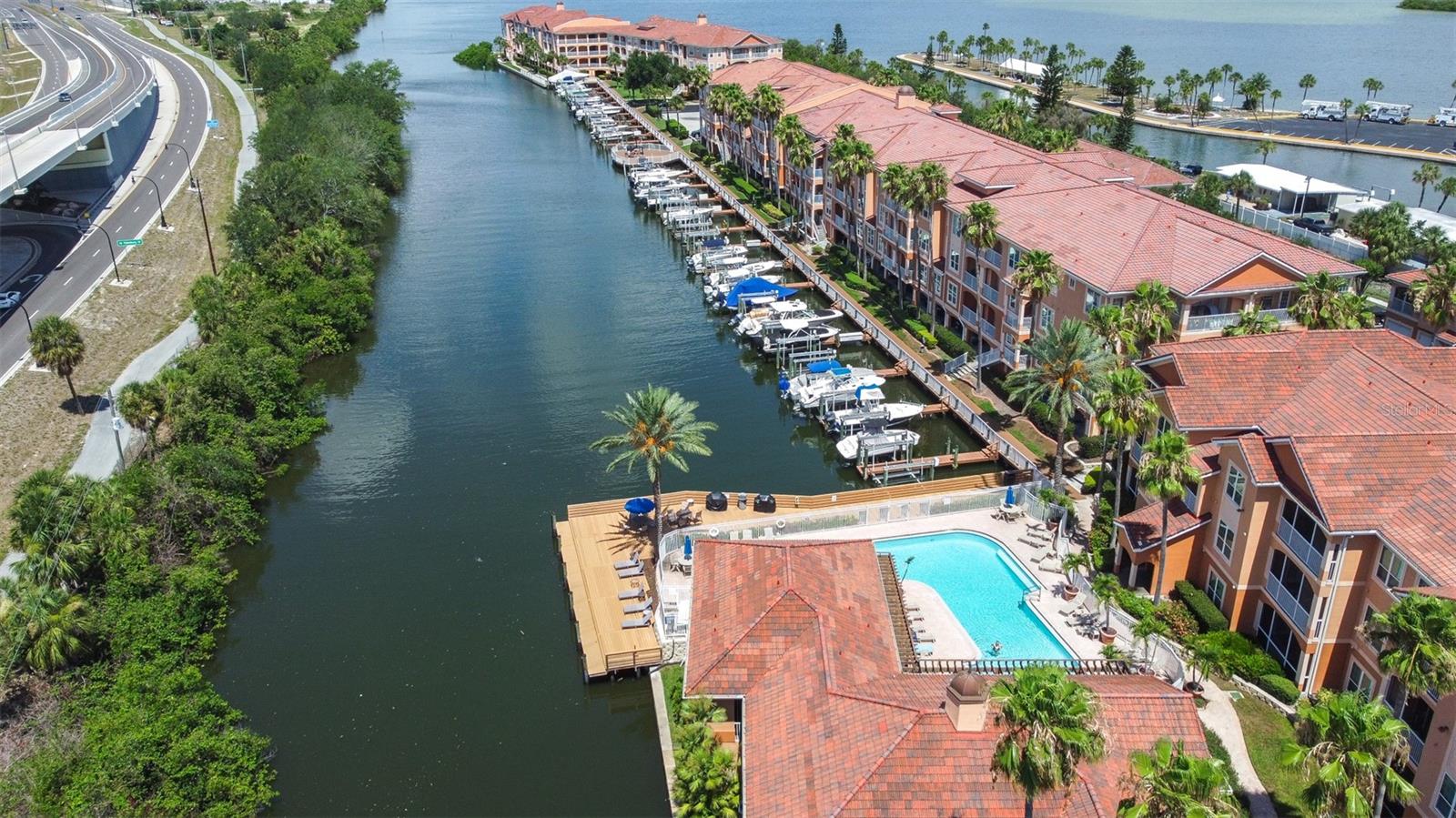 CULBREATH KEY BAYSIDE CONDOMIN - Residential