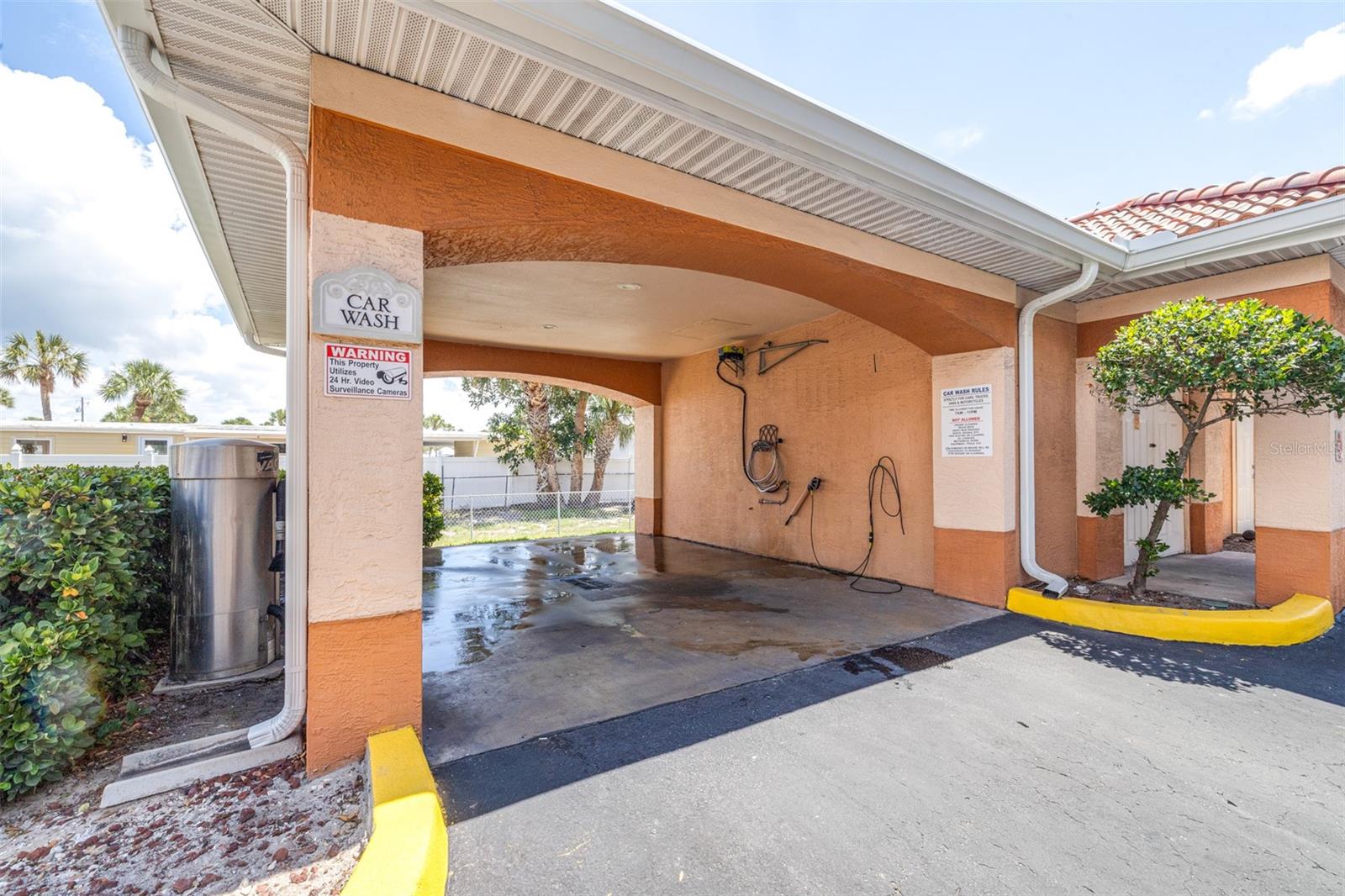 CULBREATH KEY BAYSIDE CONDOMIN - Residential
