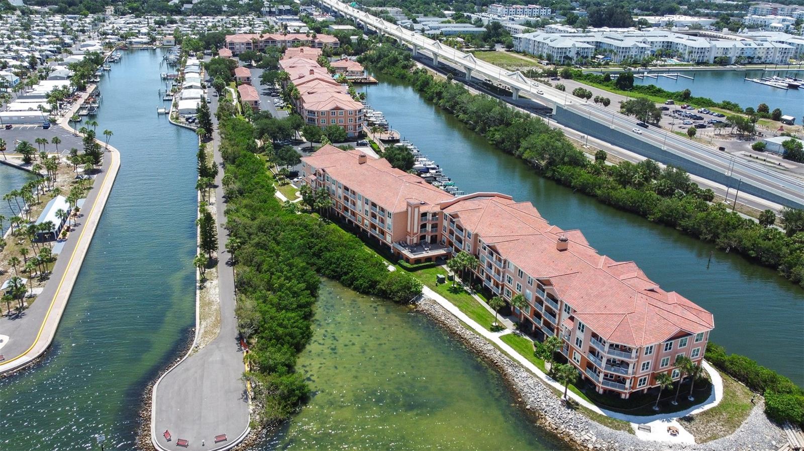 CULBREATH KEY BAYSIDE CONDOMIN - Residential