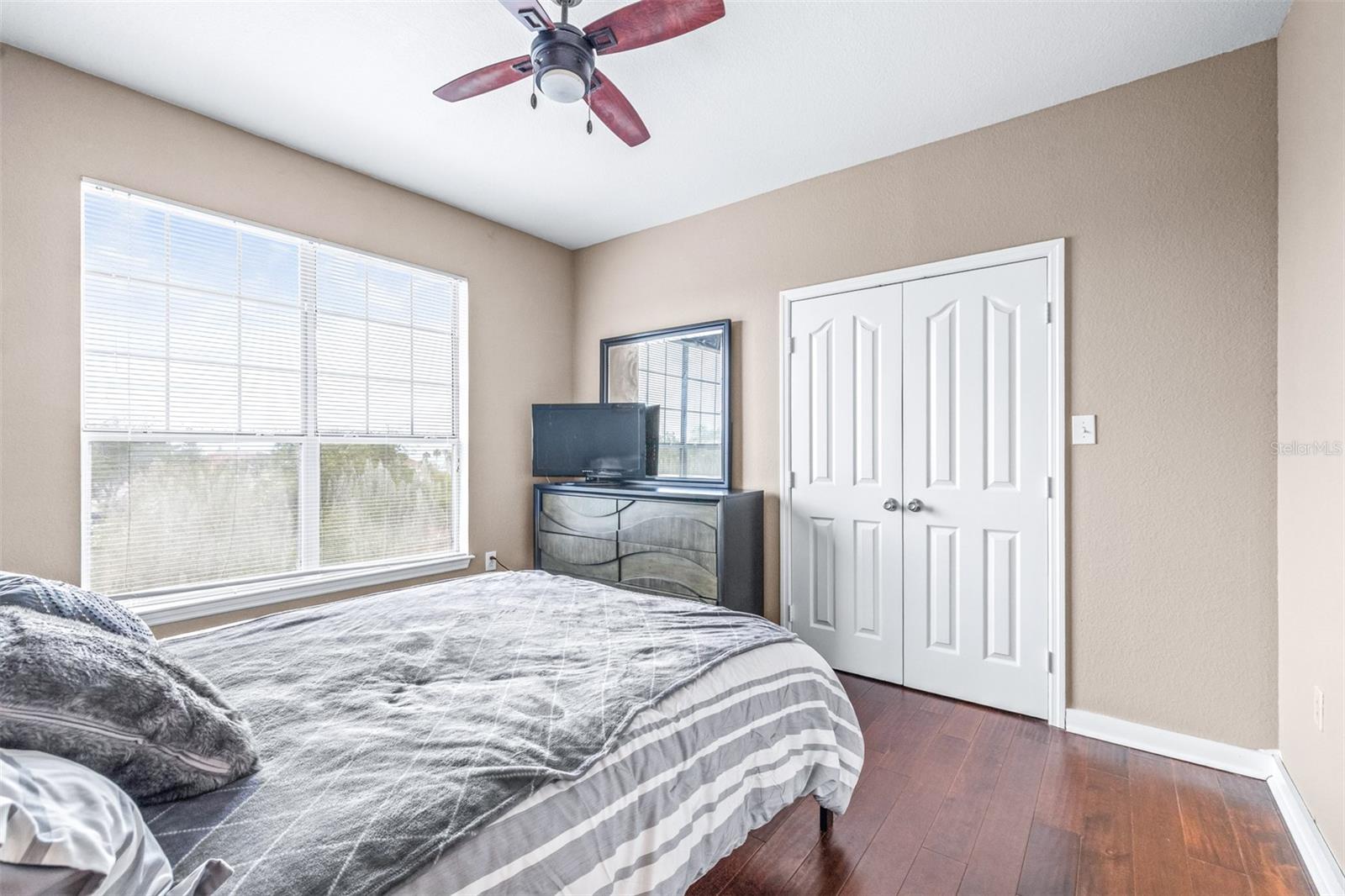 CULBREATH KEY BAYSIDE CONDOMIN - Residential