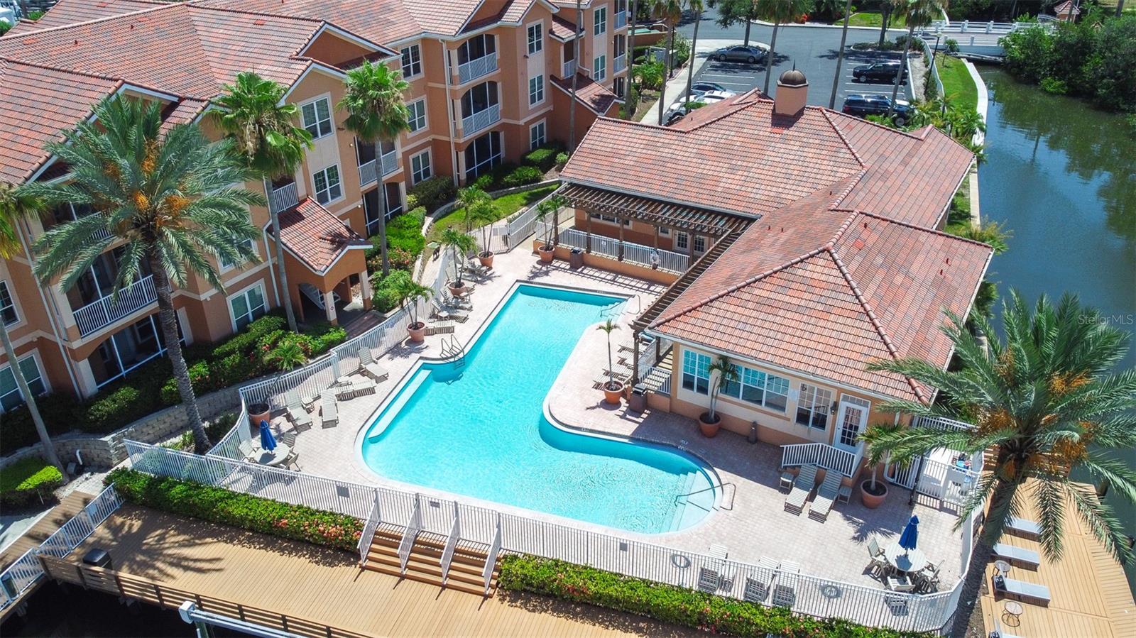 CULBREATH KEY BAYSIDE CONDOMIN - Residential