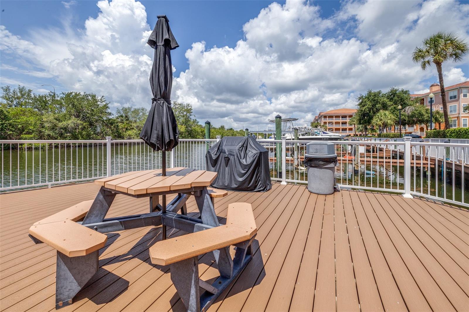 CULBREATH KEY BAYSIDE CONDOMIN - Residential