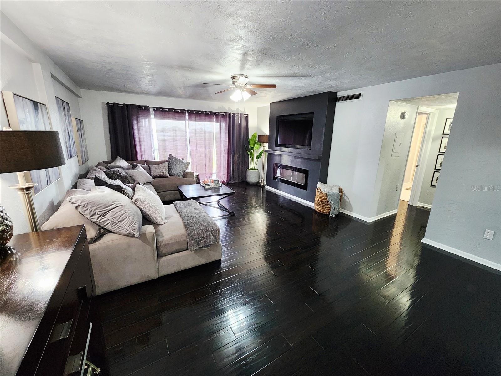 RACQUET CLUB NORTHEAST CONDO THE - Residential