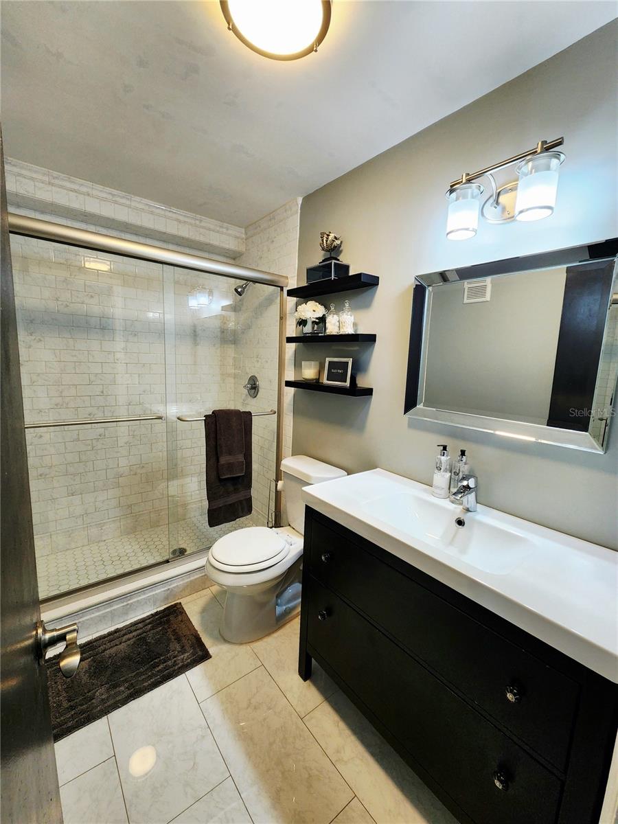 RACQUET CLUB NORTHEAST CONDO THE - Residential