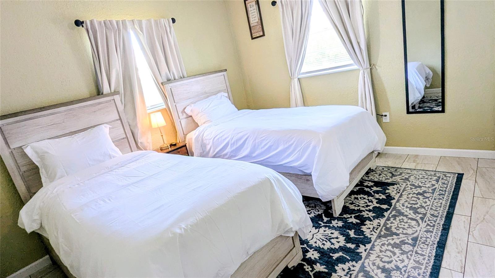 ANNIE O MADDOX SUB - Residential Lease