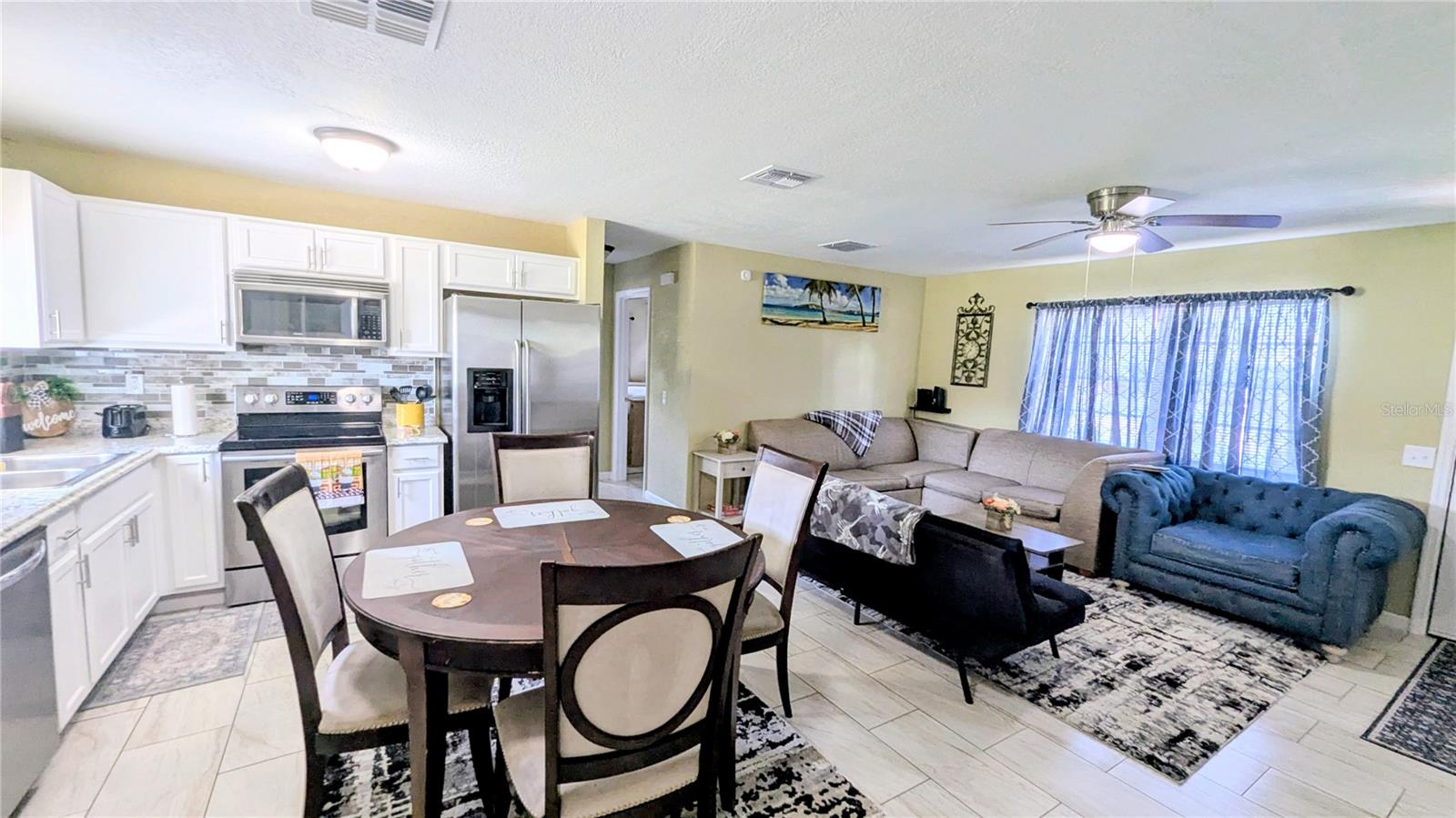 ANNIE O MADDOX SUB - Residential Lease
