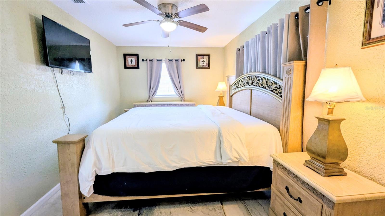 ANNIE O MADDOX SUB - Residential Lease
