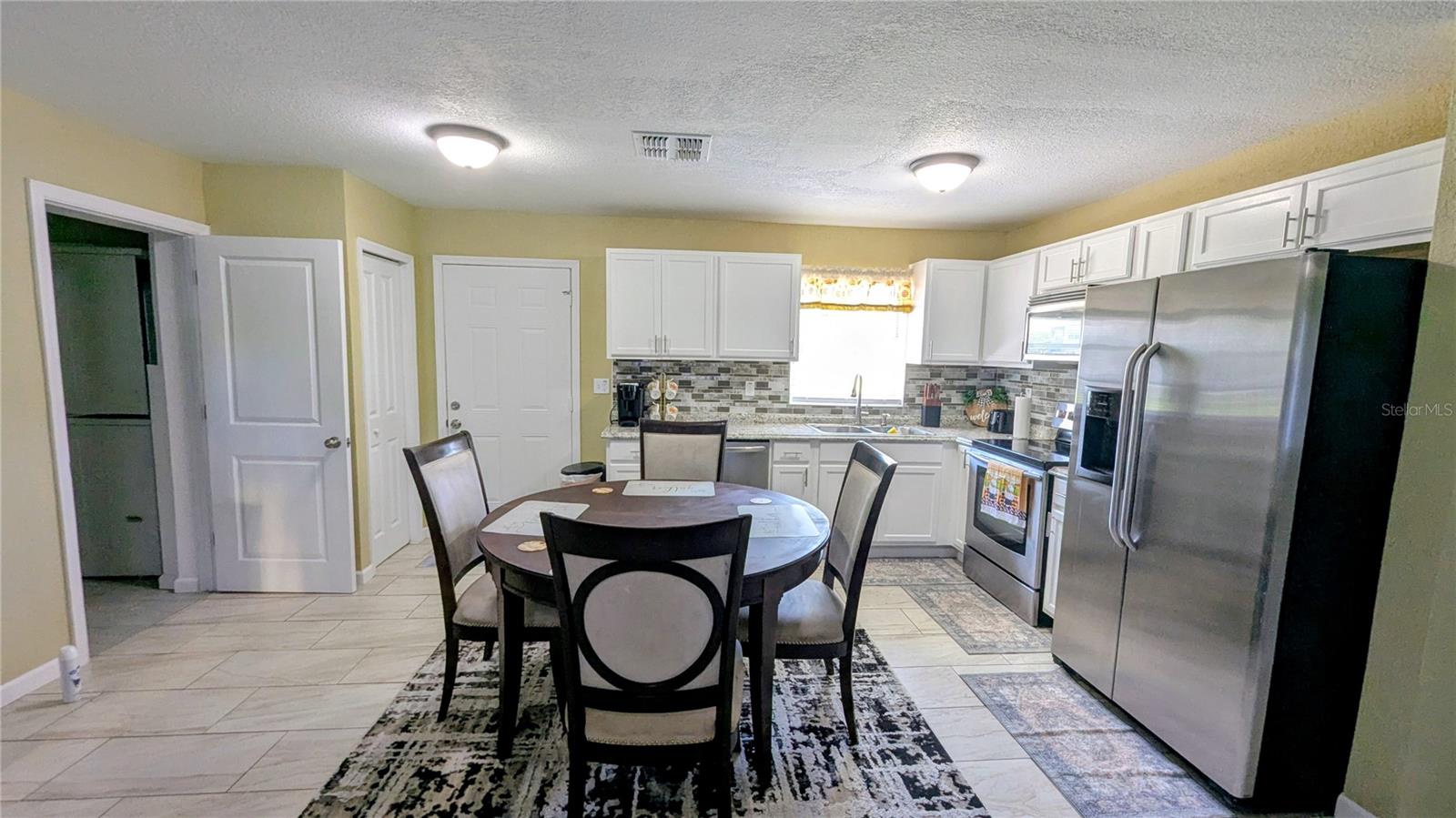ANNIE O MADDOX SUB - Residential Lease