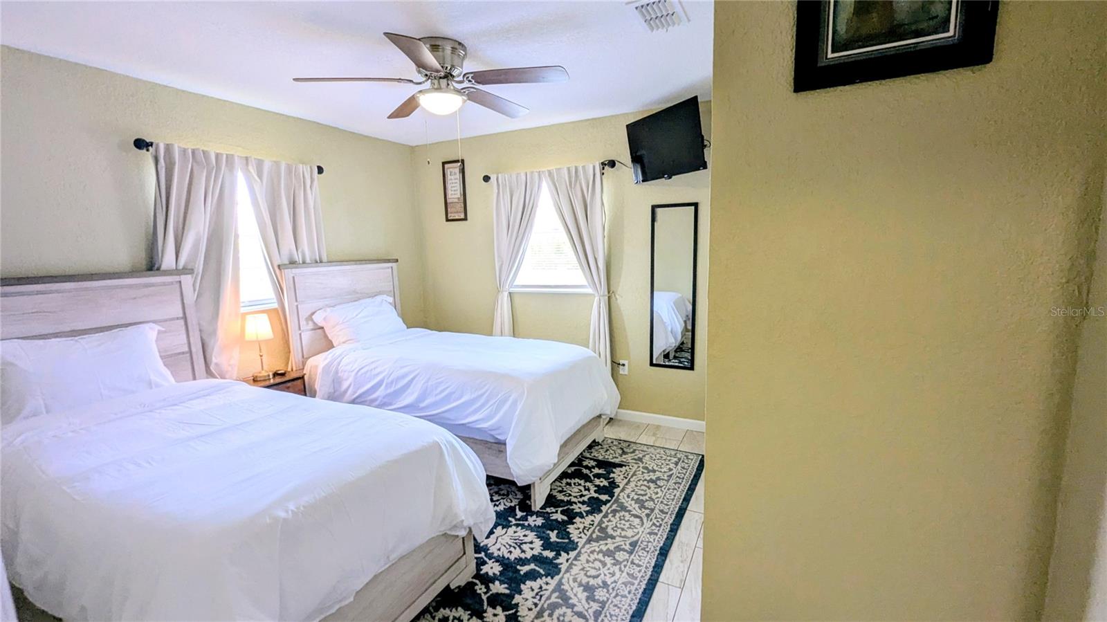 ANNIE O MADDOX SUB - Residential Lease