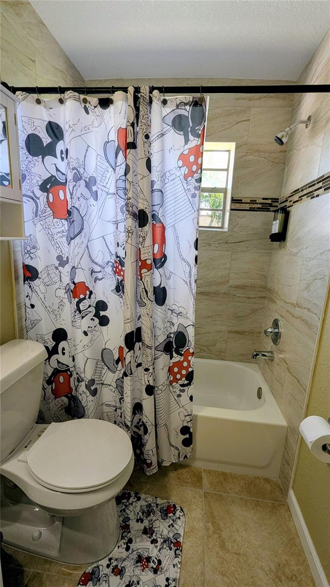 ANNIE O MADDOX SUB - Residential Lease