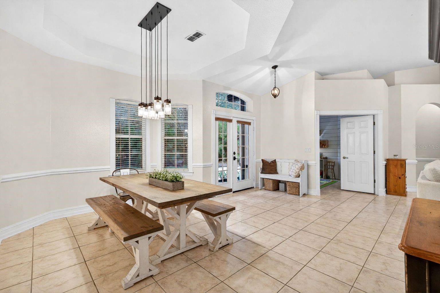 GOLDEN GATE ESTATE UNIT 30 - Residential