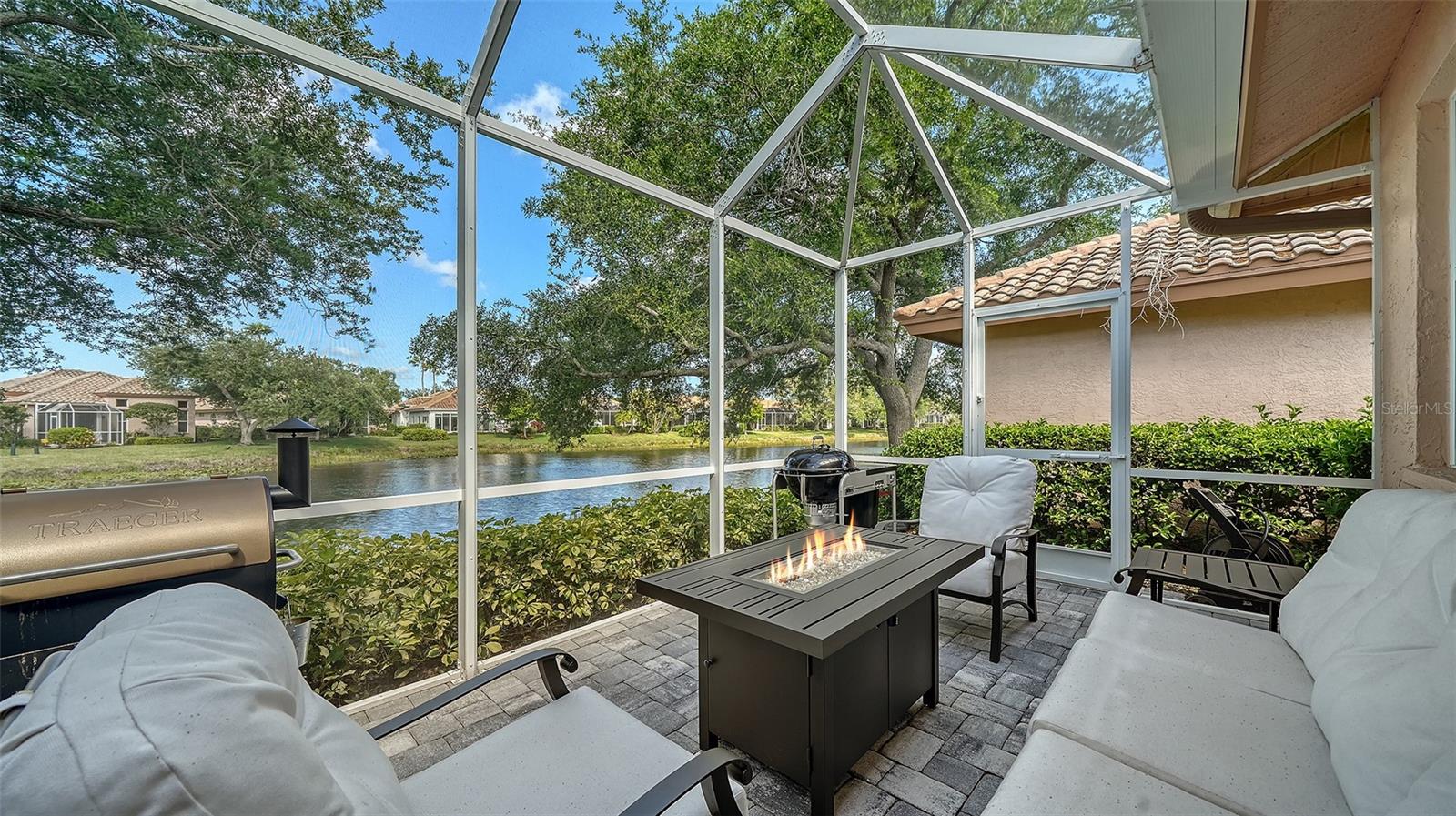 MIRA LAGO AT PALMER RANCH PH 2 - Residential