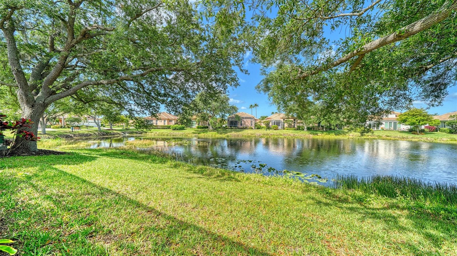 MIRA LAGO AT PALMER RANCH PH 2 - Residential