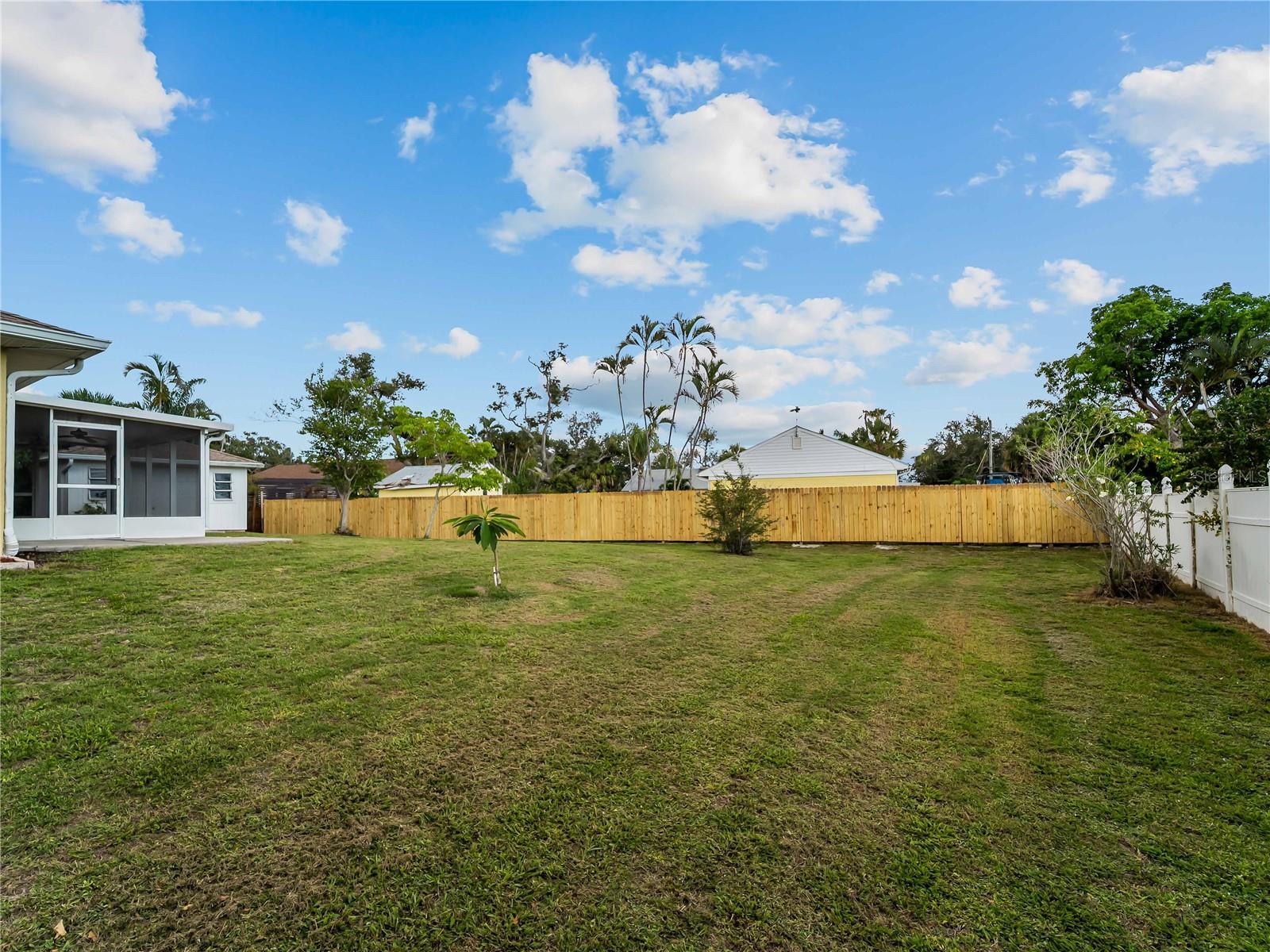BAY POINT CORR OF - Residential