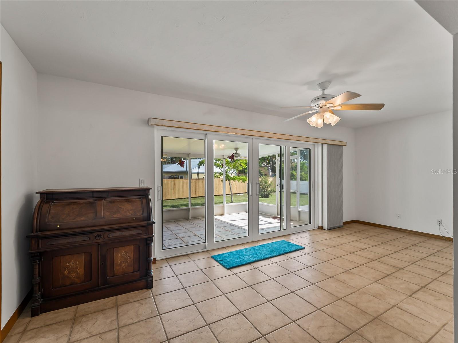 BAY POINT CORR OF - Residential