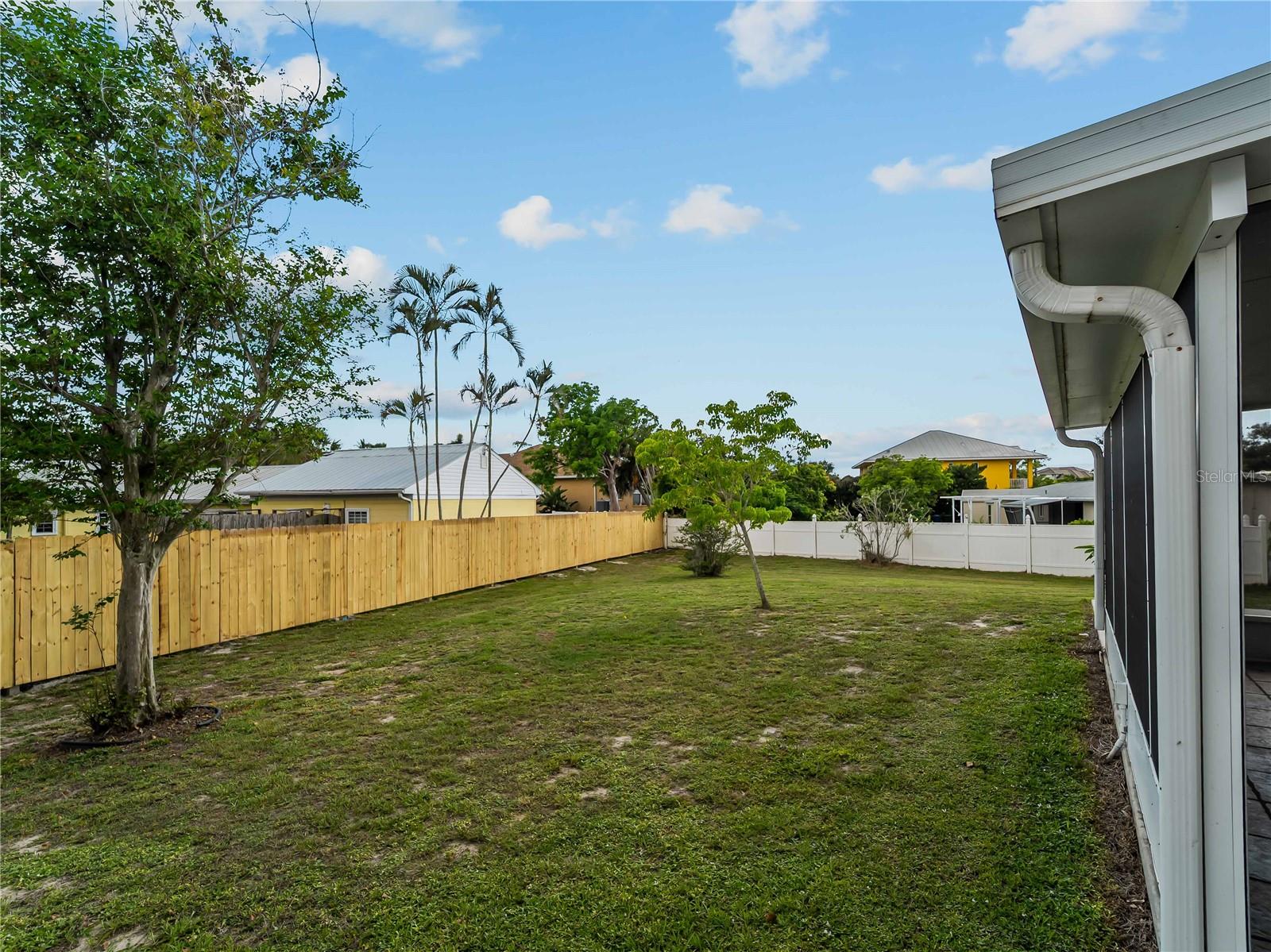 BAY POINT CORR OF - Residential