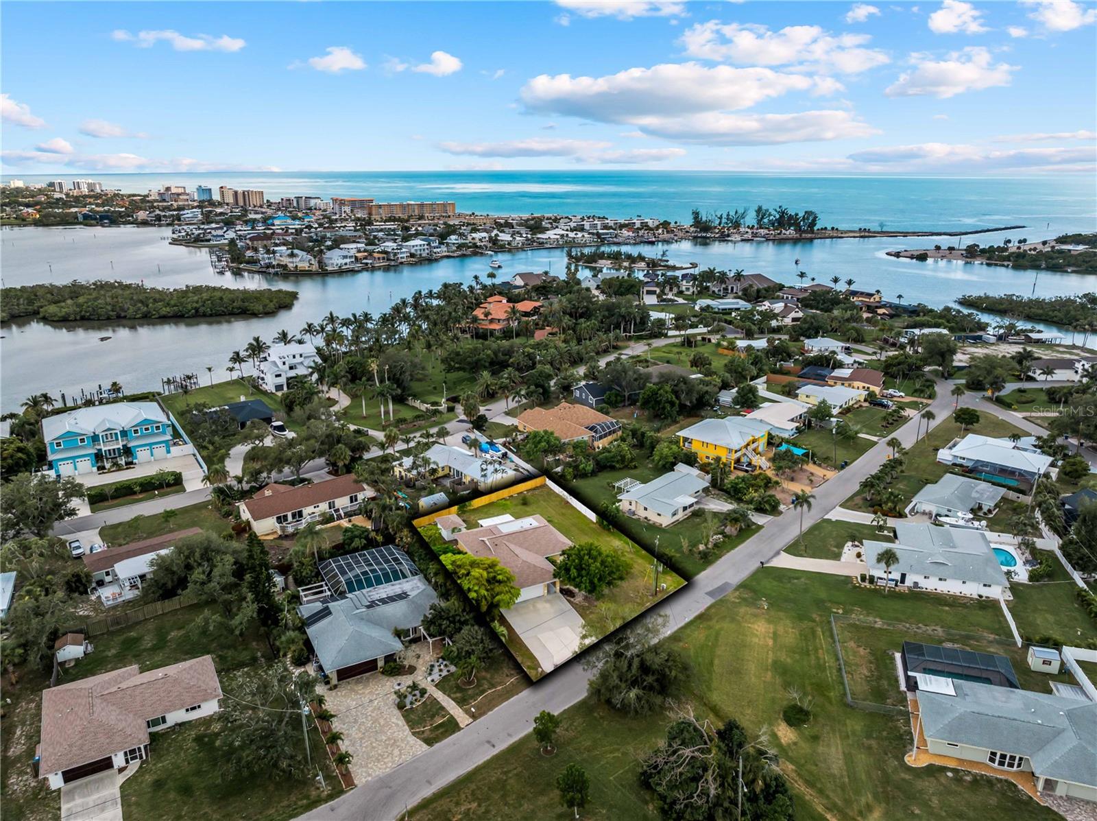 BAY POINT CORR OF - Residential