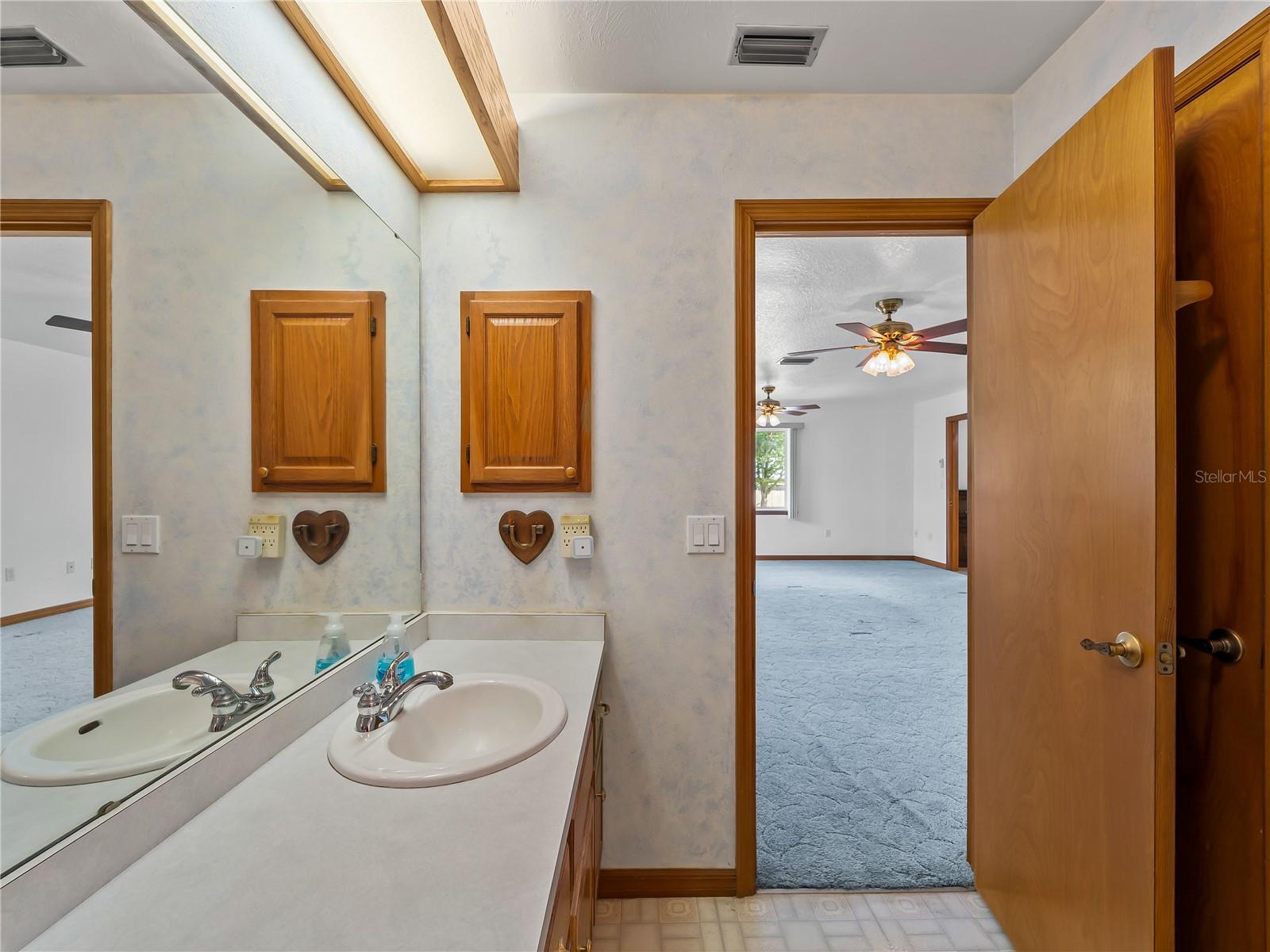 BAY POINT CORR OF - Residential