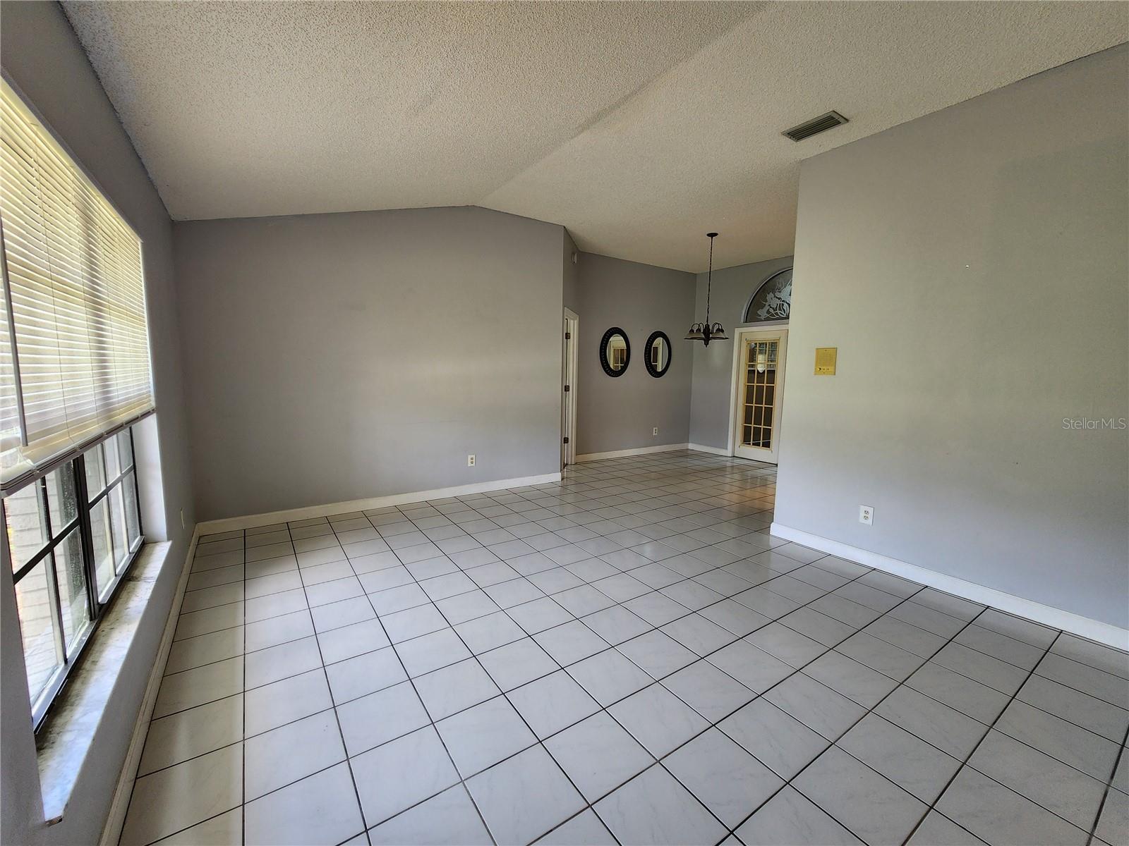 FLORIDA SHORES 01 - Residential Lease