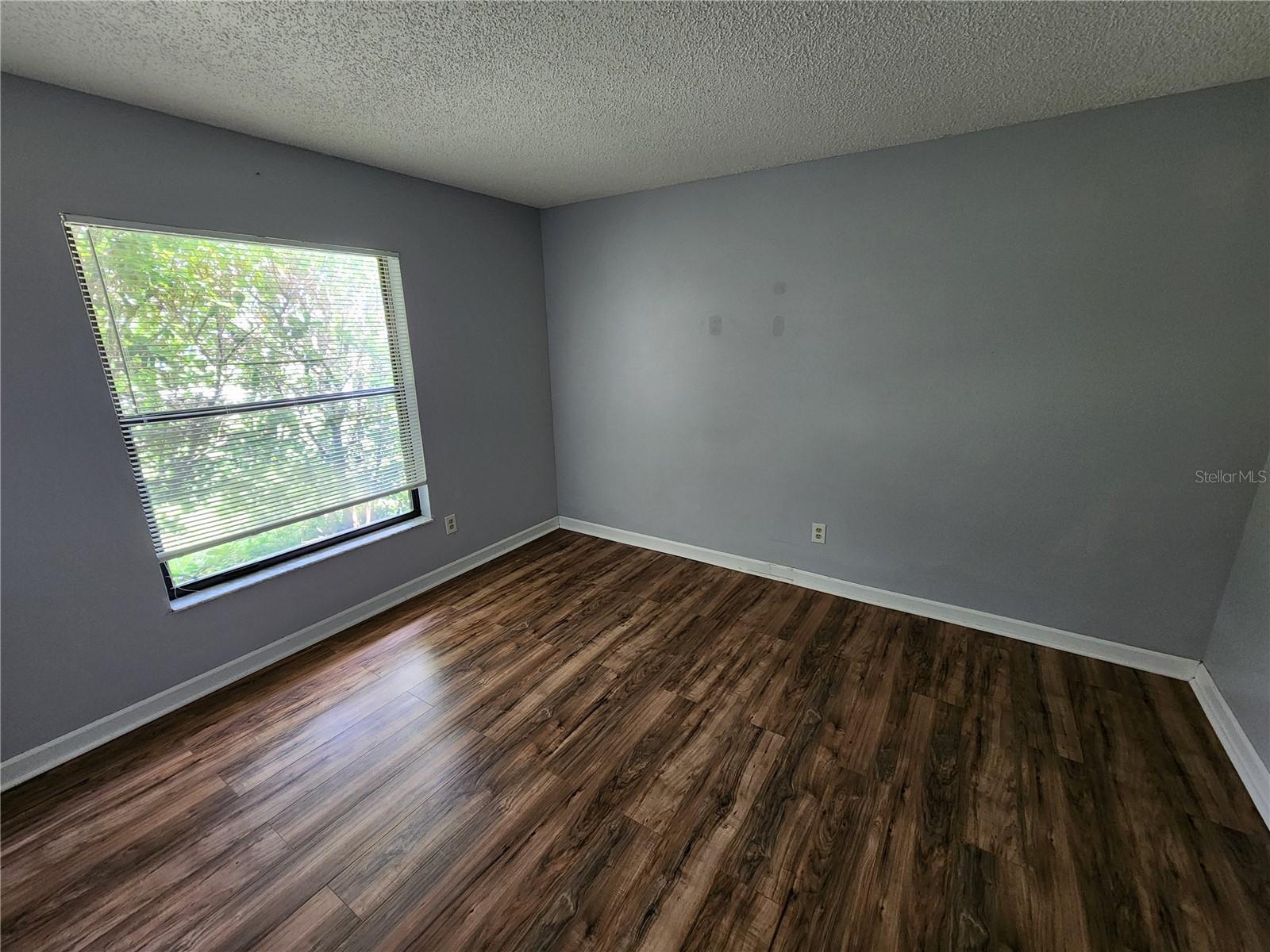FLORIDA SHORES 01 - Residential Lease
