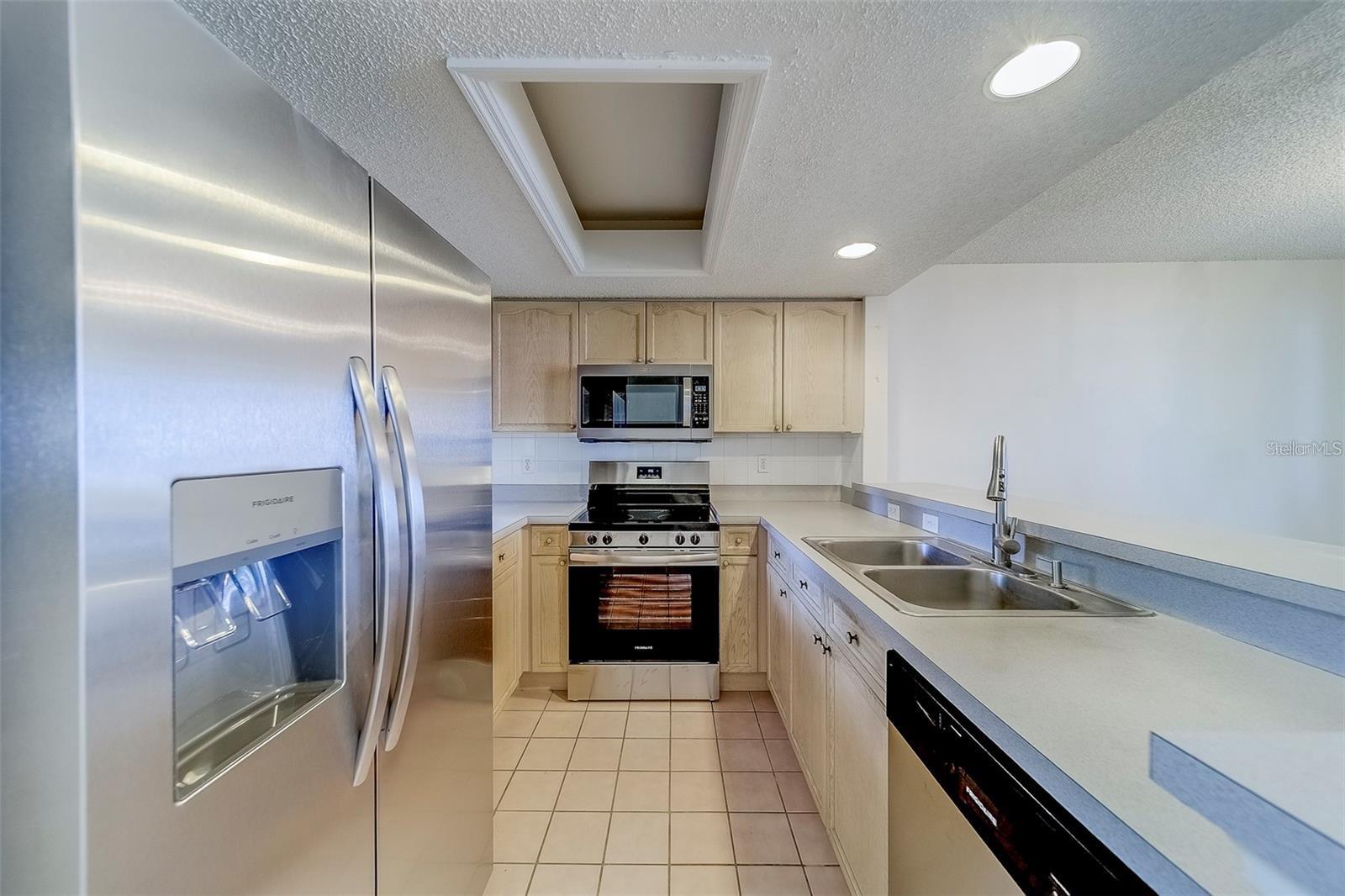 GOLFSIDE ESTATES - Residential