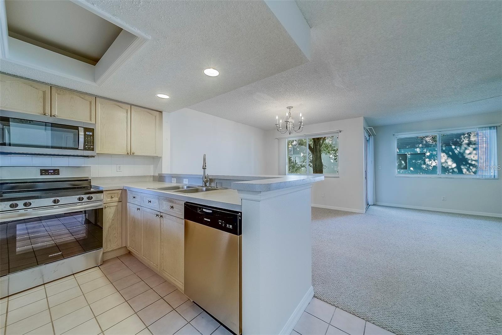 GOLFSIDE ESTATES - Residential