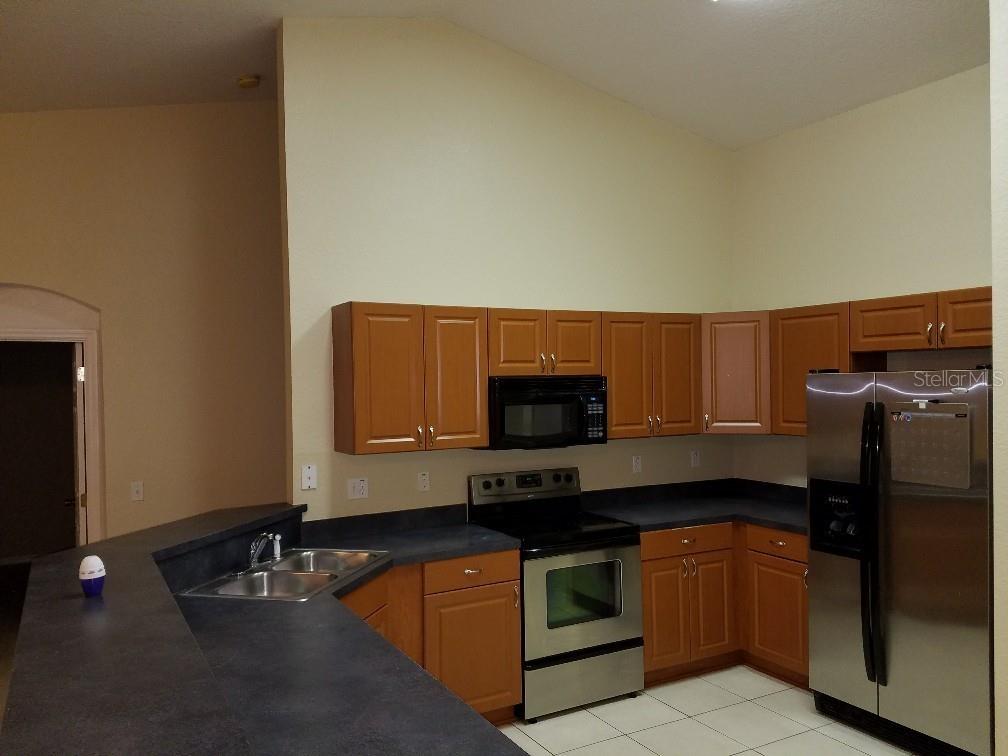 WILDERNESS PH 1 UNIT 1 THE - Residential Lease