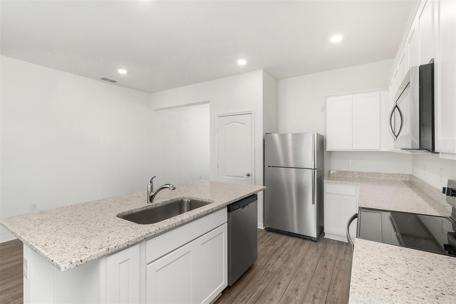 PEACH CROSSINGS - Residential