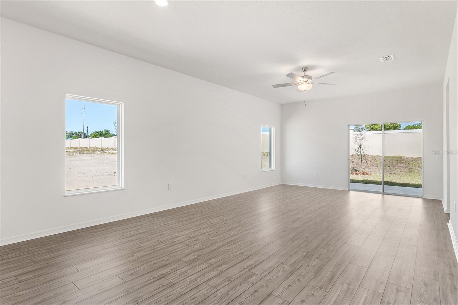 PEACH CROSSINGS - Residential