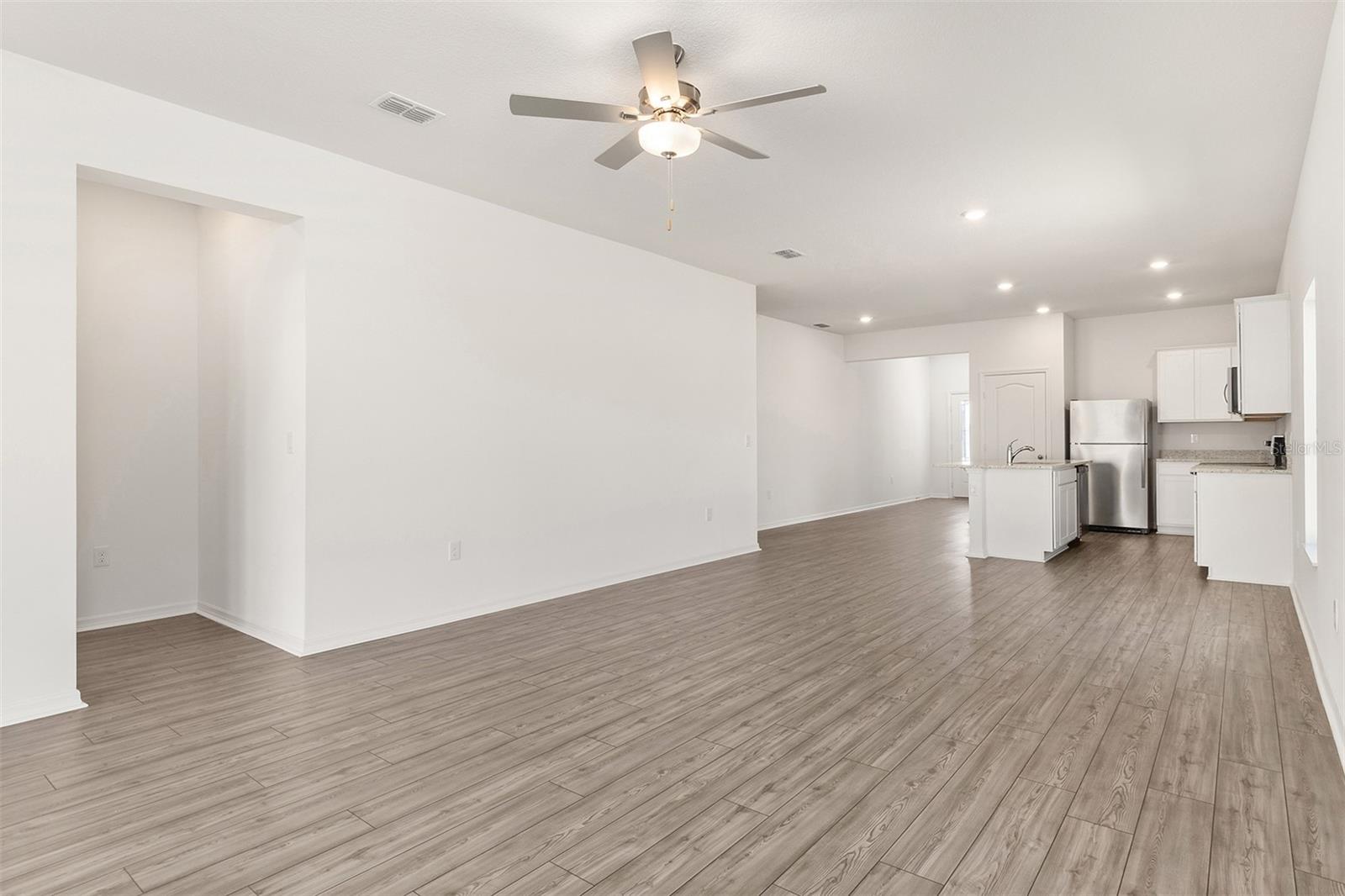 PEACH CROSSINGS - Residential