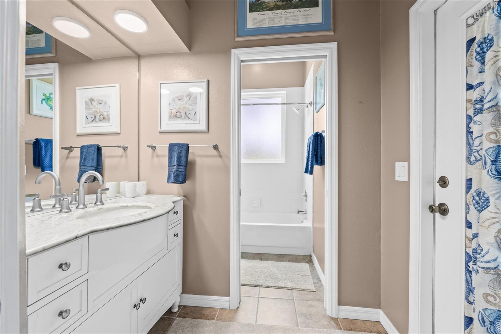 ROYAL RANCH ESTATES FIRST ADD - Residential
